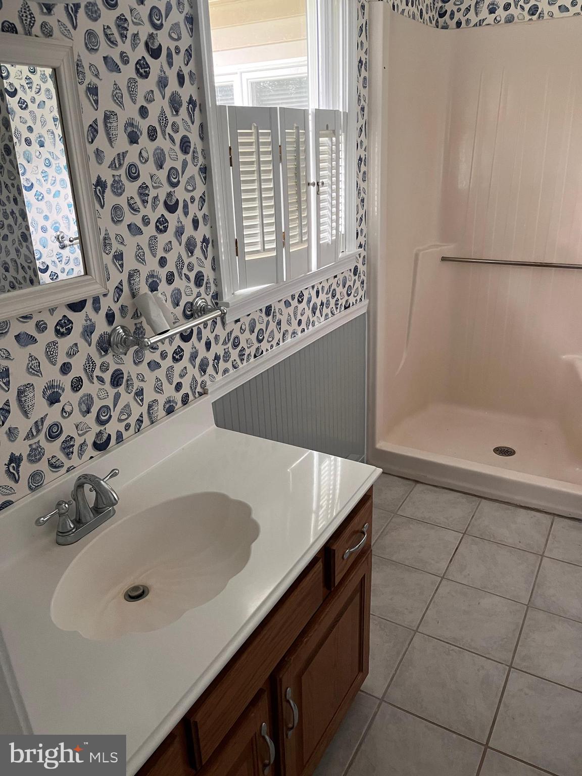 CHESAPEAKE ESTATES - Residential Lease