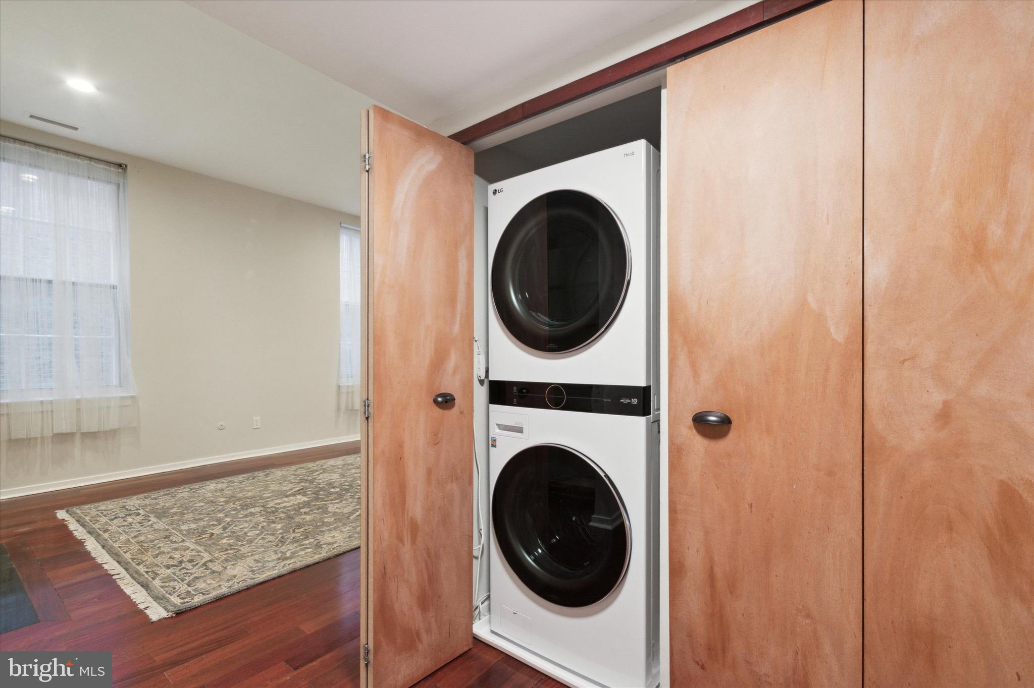 OLD CITY - Residential