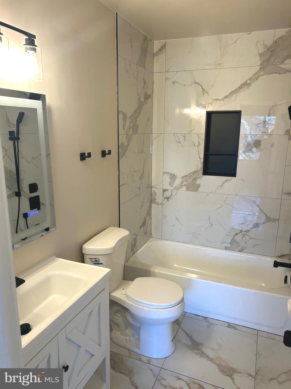 CLUB HILL - Residential