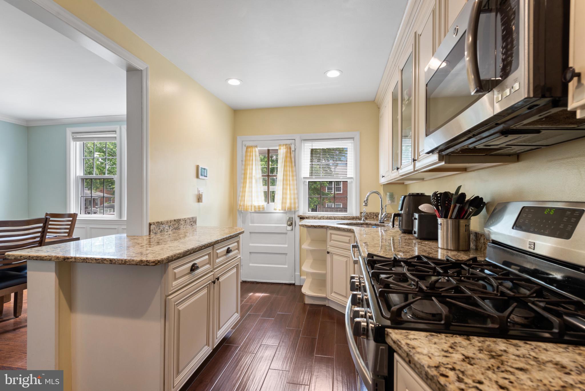 ACADEMY HEIGHTS - Residential Lease