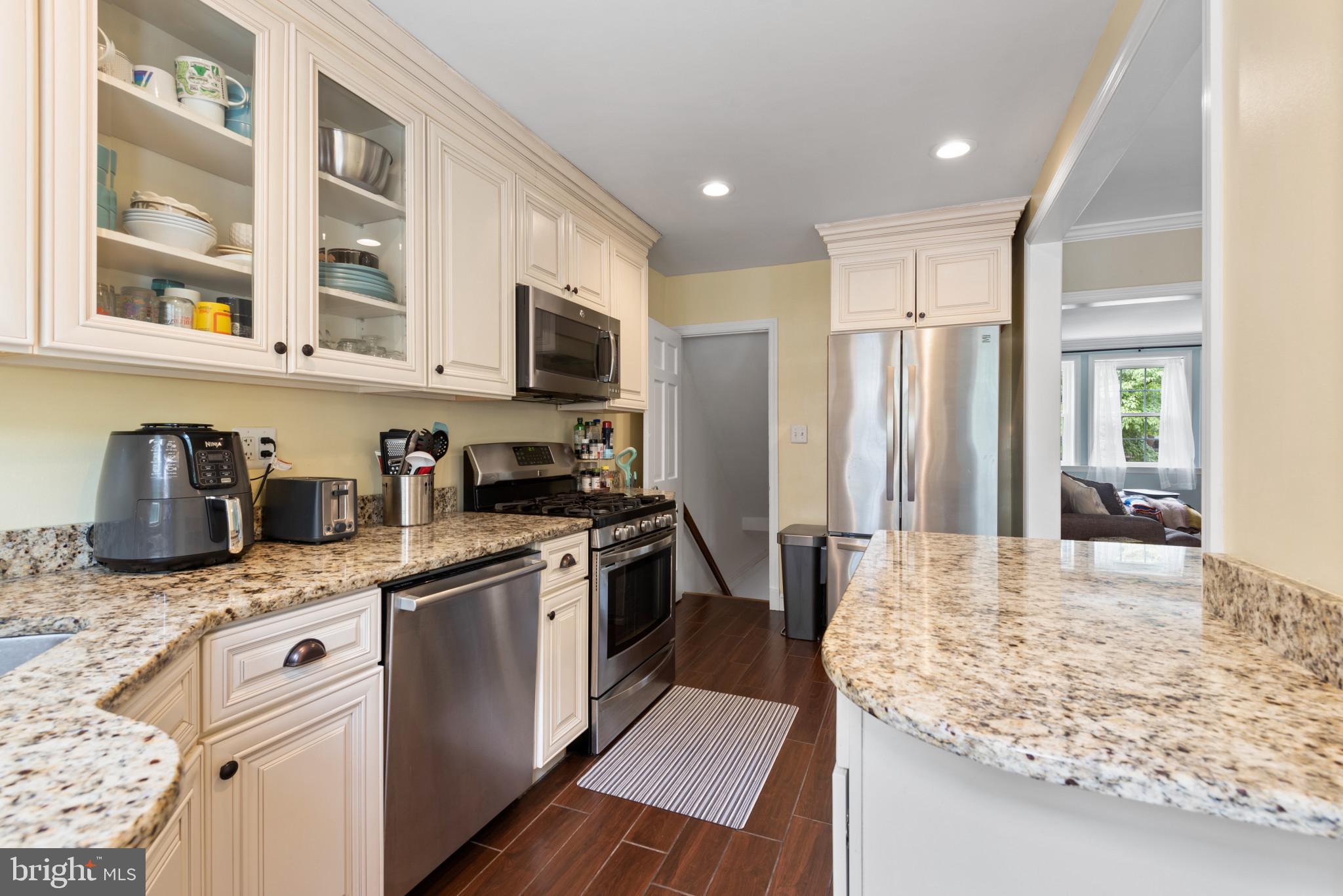 ACADEMY HEIGHTS - Residential Lease