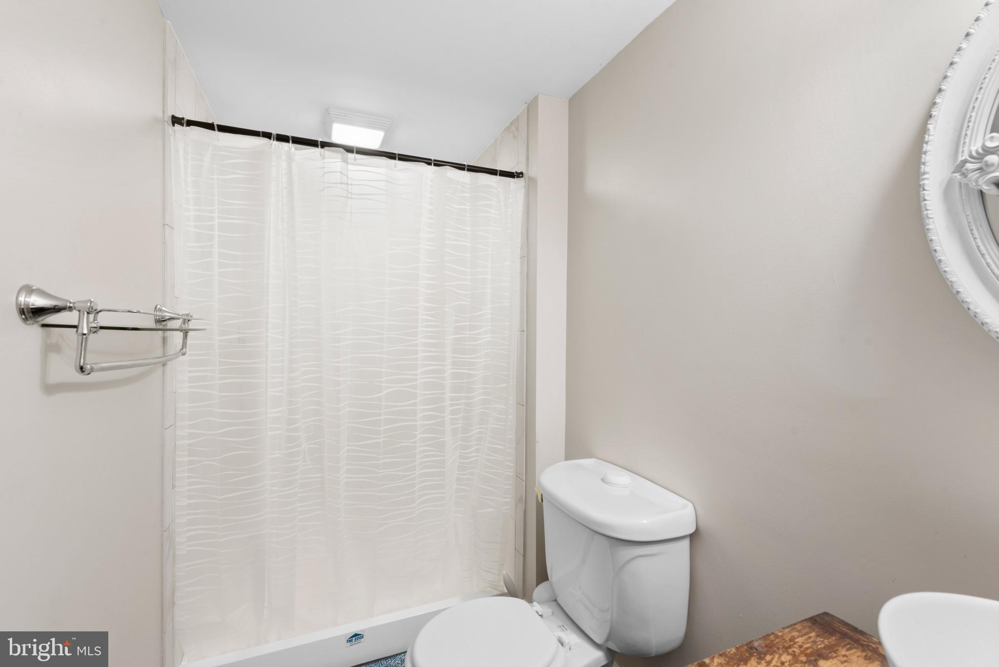ACADEMY HEIGHTS - Residential Lease