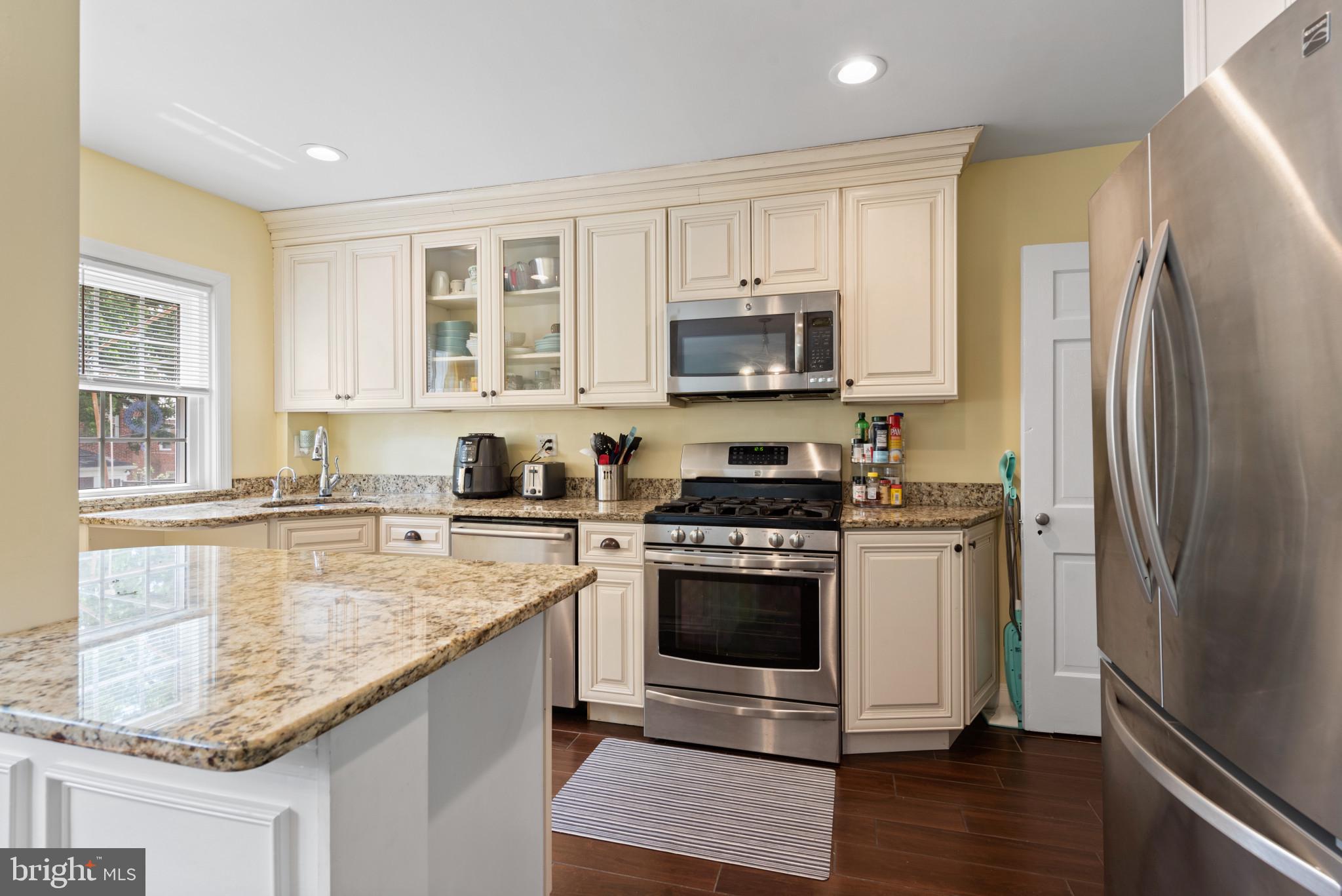 ACADEMY HEIGHTS - Residential Lease