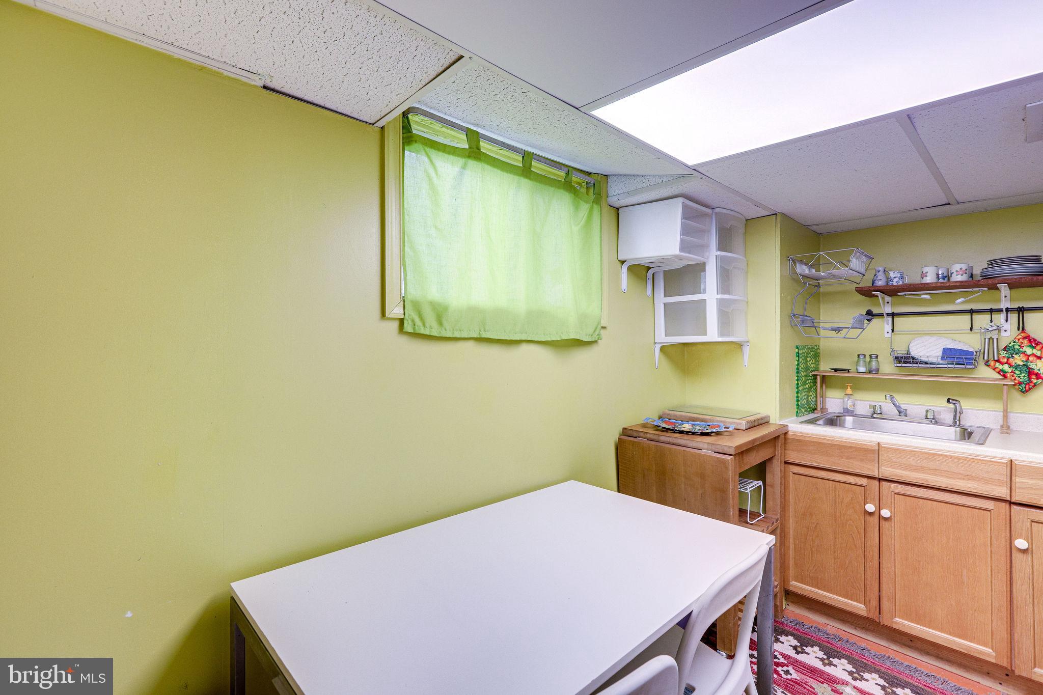 HARICLIF - Residential Lease