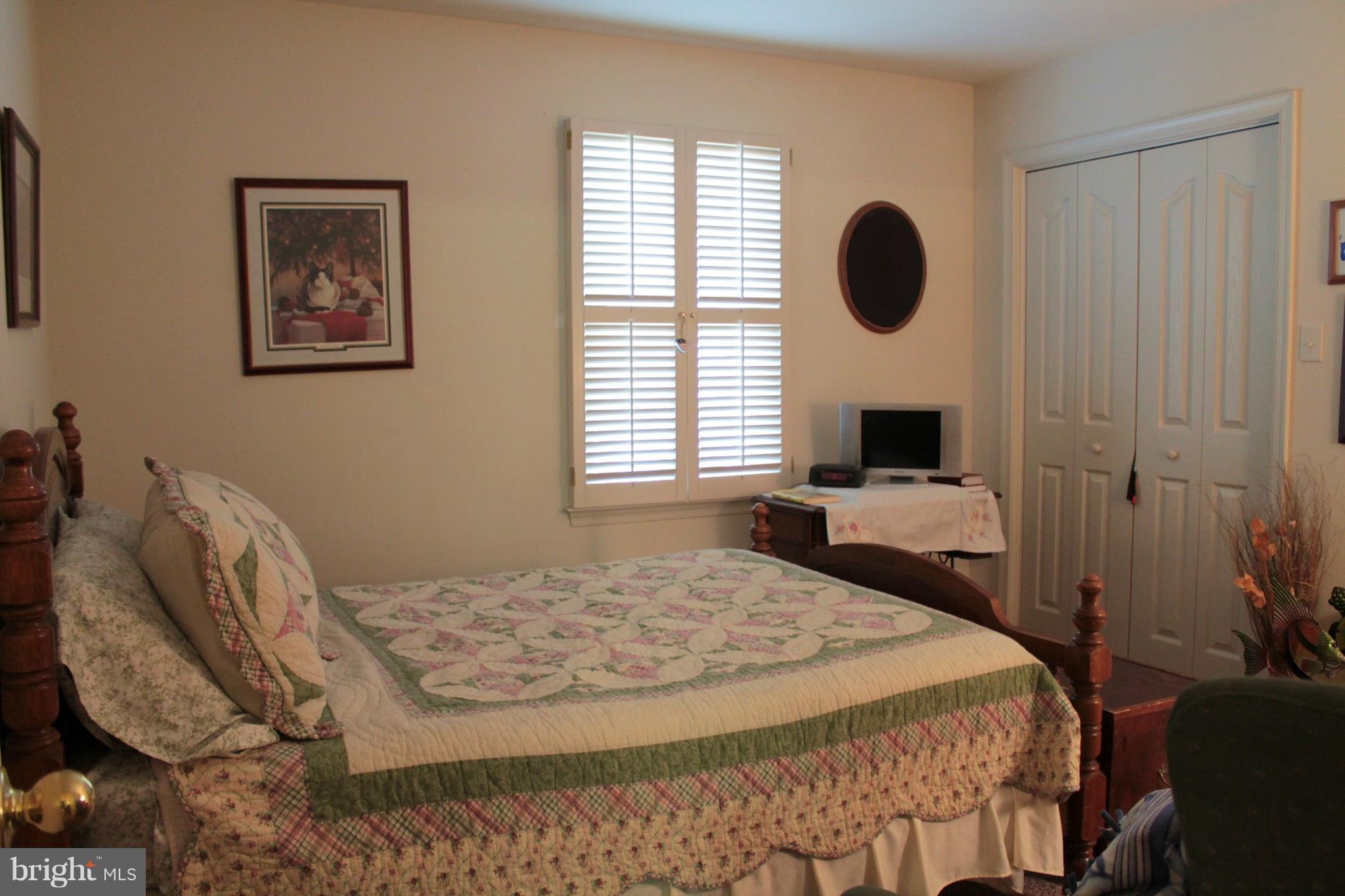 SOUTH POINTE - Residential