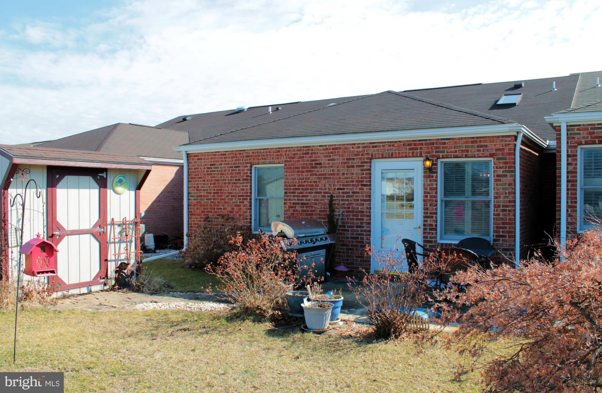 SOUTH POINTE - Residential