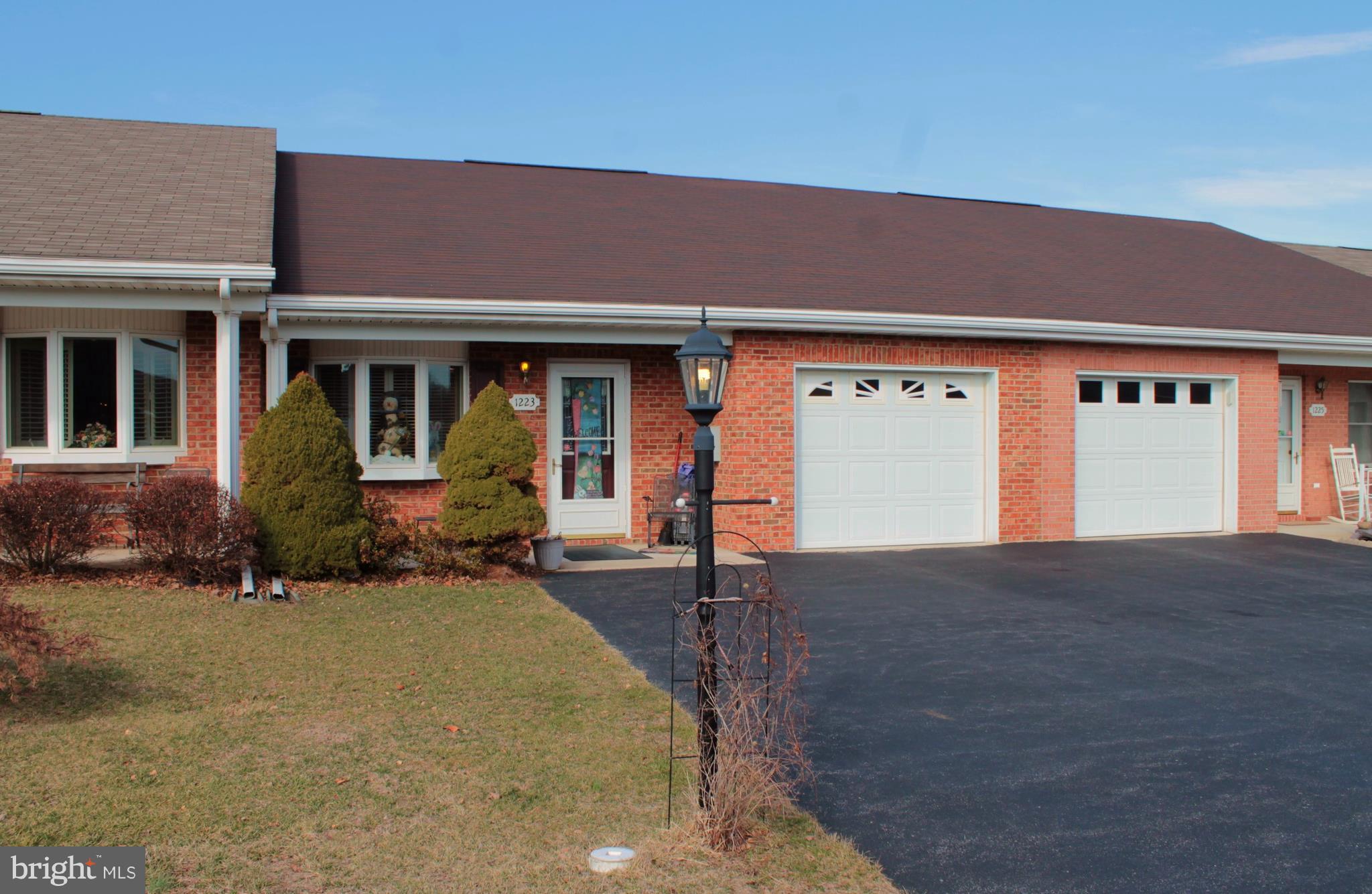 SOUTH POINTE - Residential