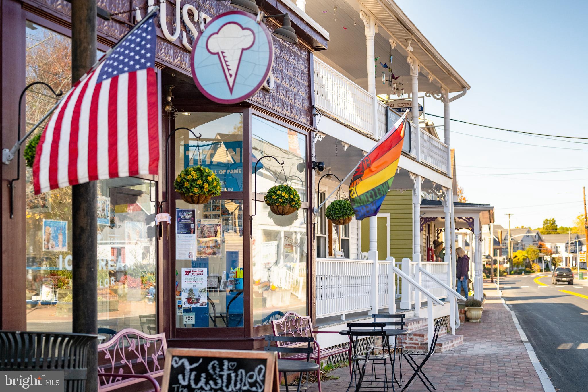 PERRY CABIN - Residential
