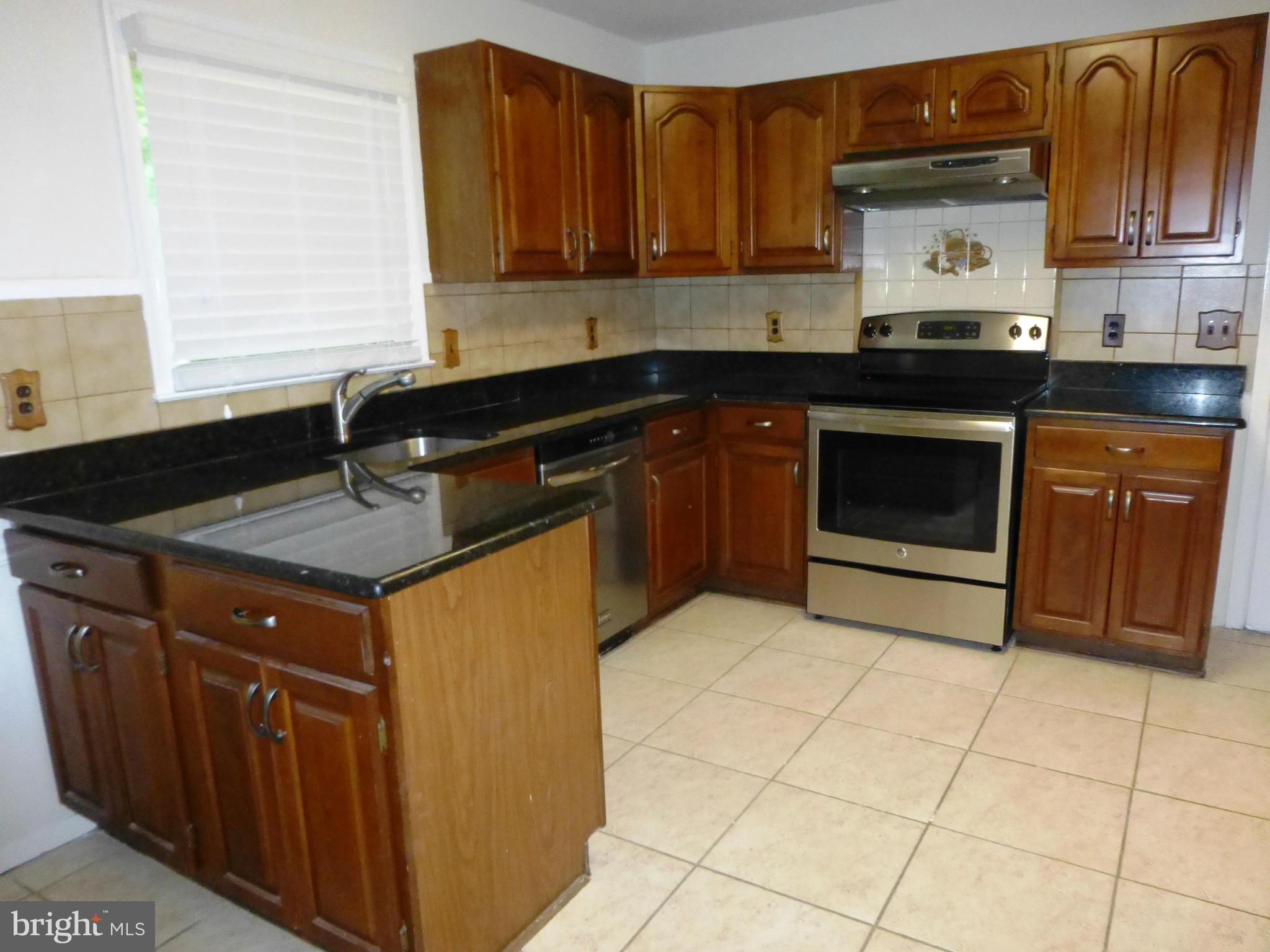 LAKE RIDGE - Residential