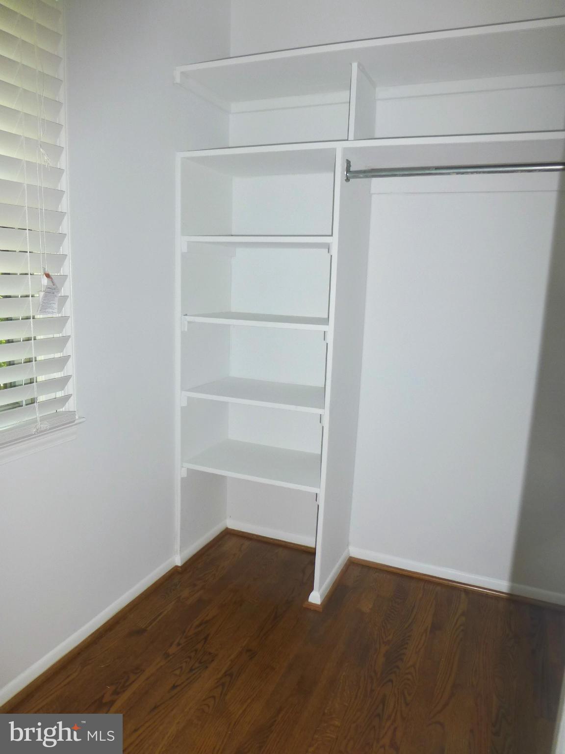 LAKE RIDGE - Residential