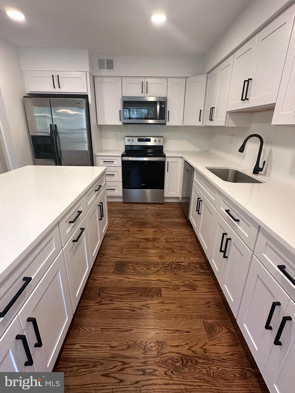 WEATHERSTONE - Residential