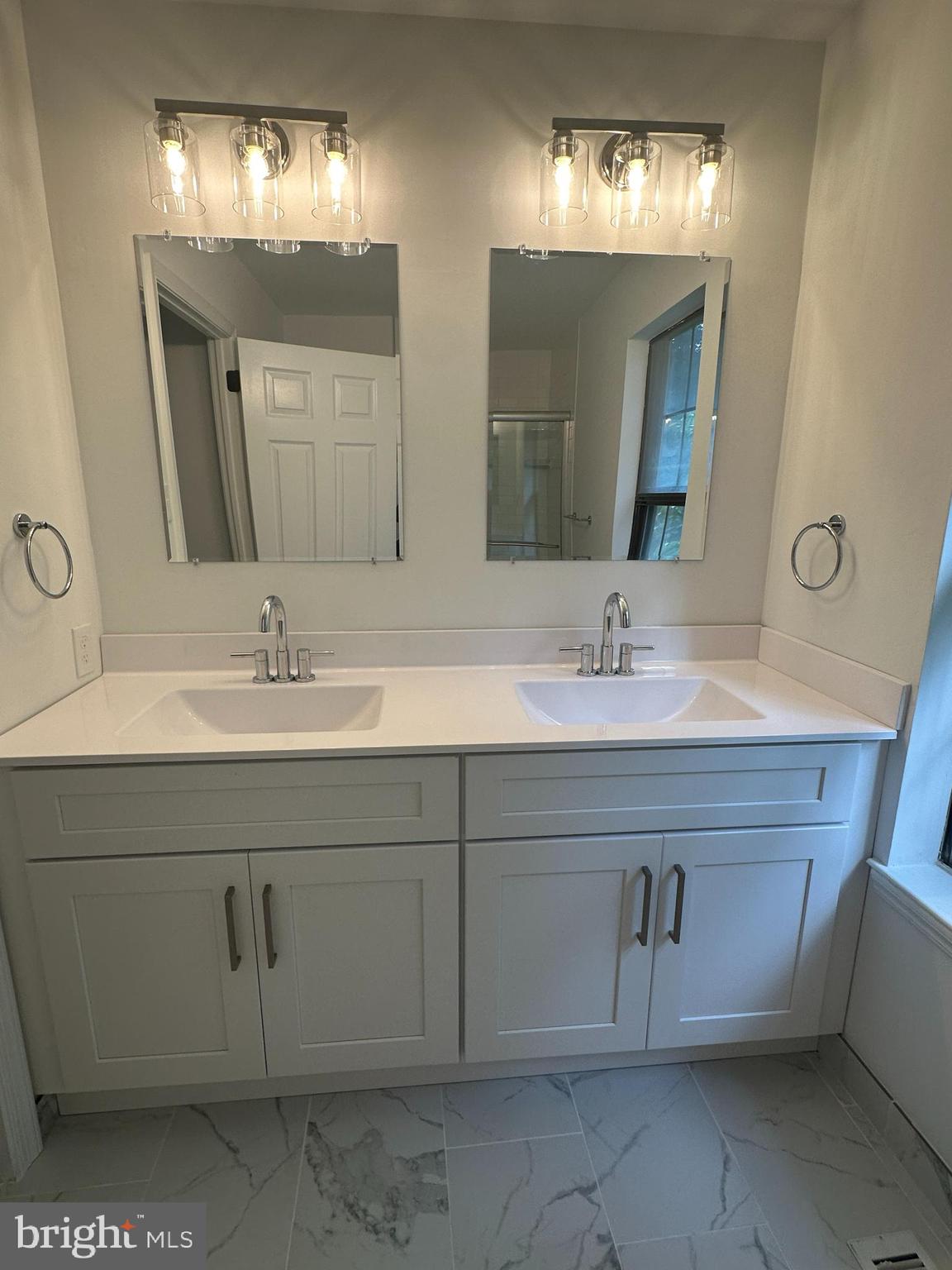 WEATHERSTONE - Residential