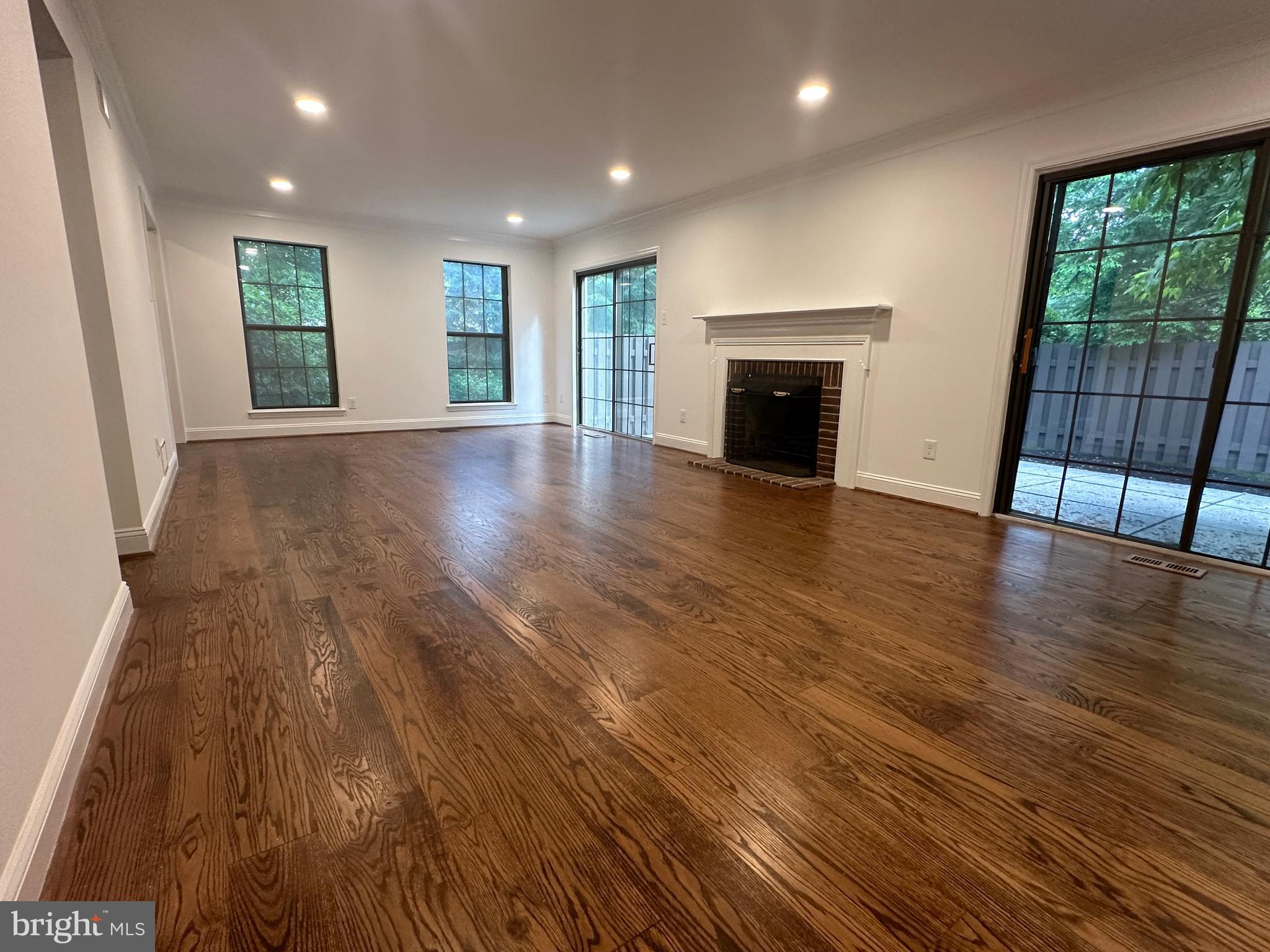 WEATHERSTONE - Residential