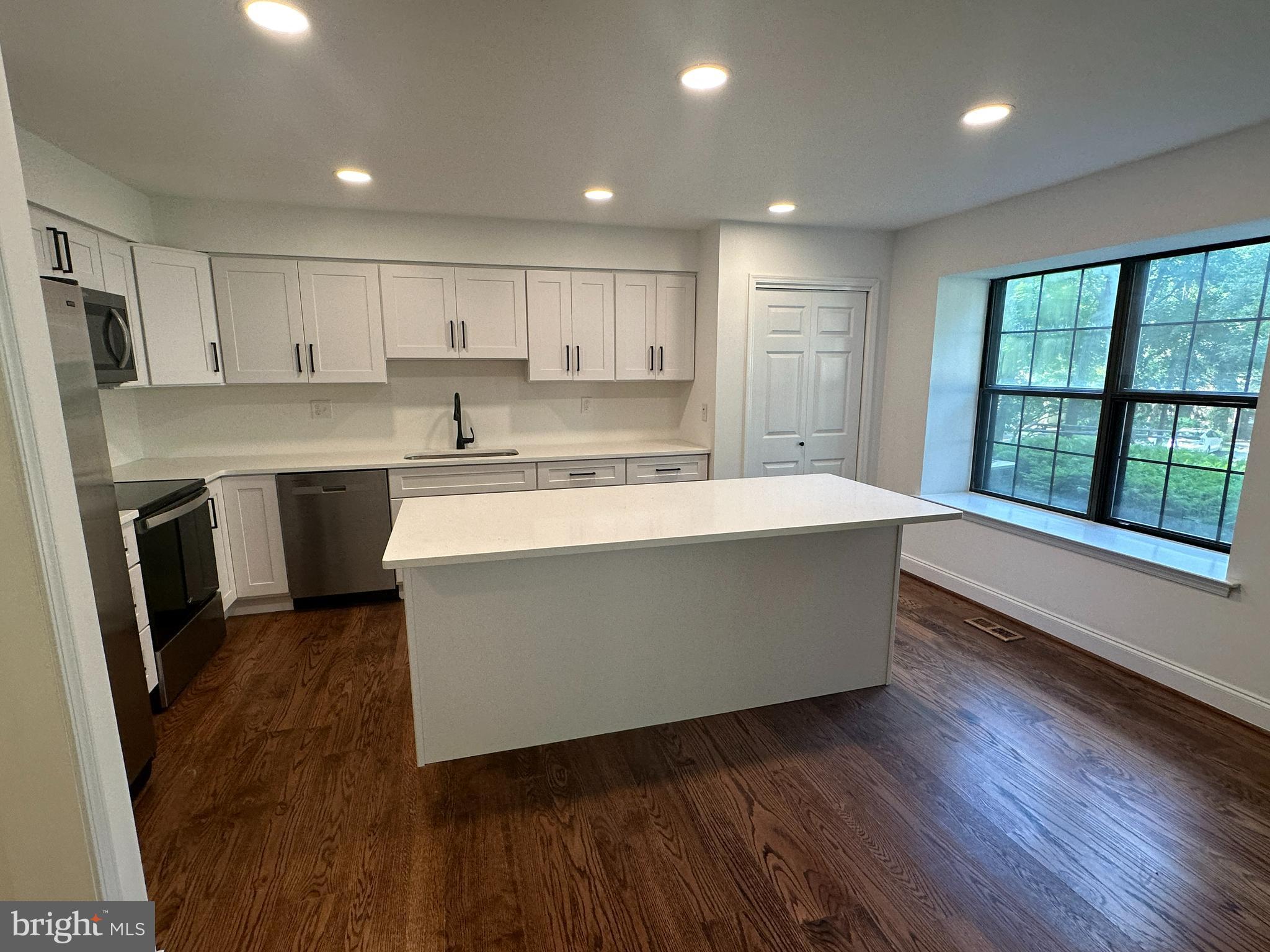 WEATHERSTONE - Residential