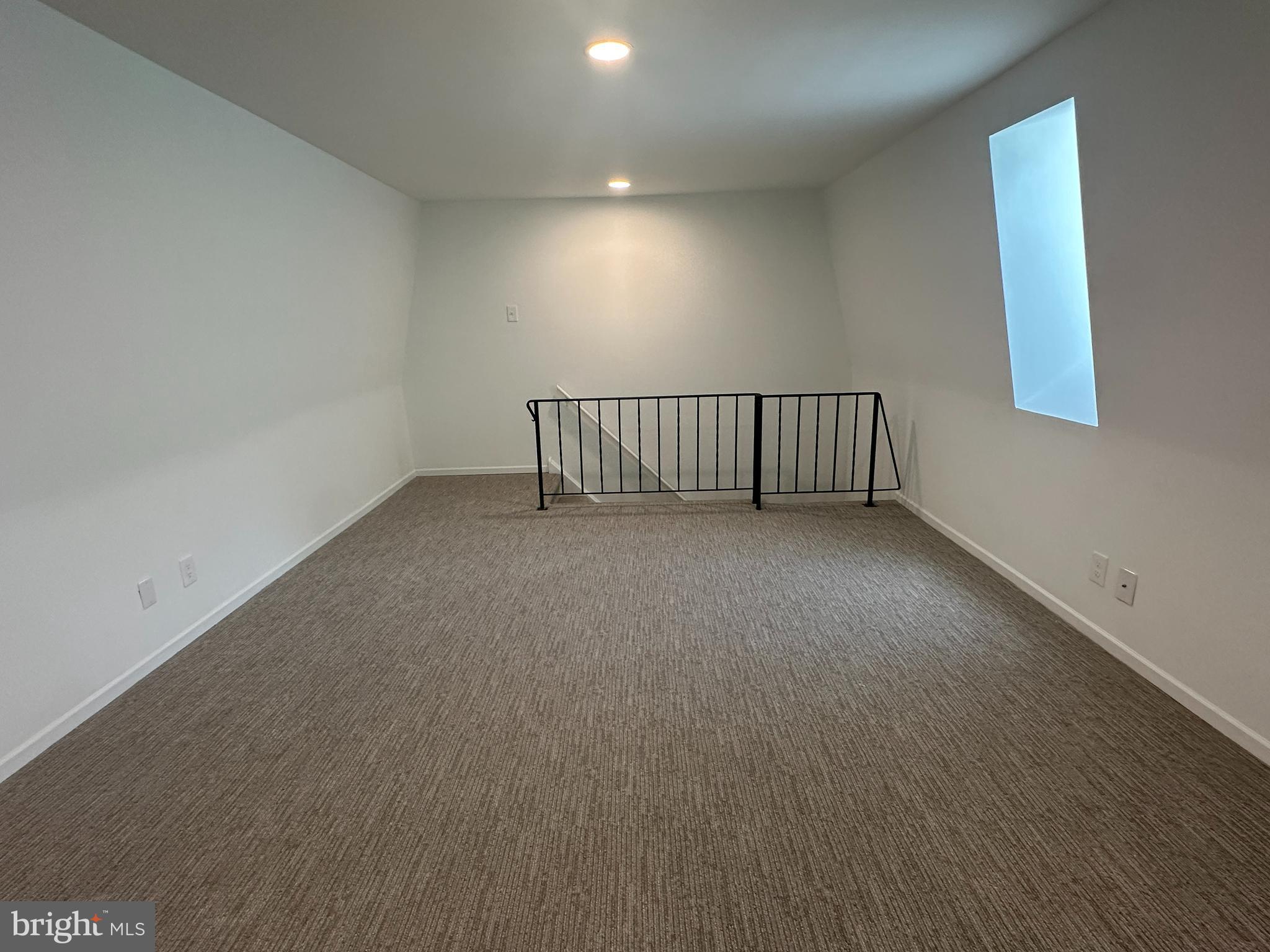 WEATHERSTONE - Residential