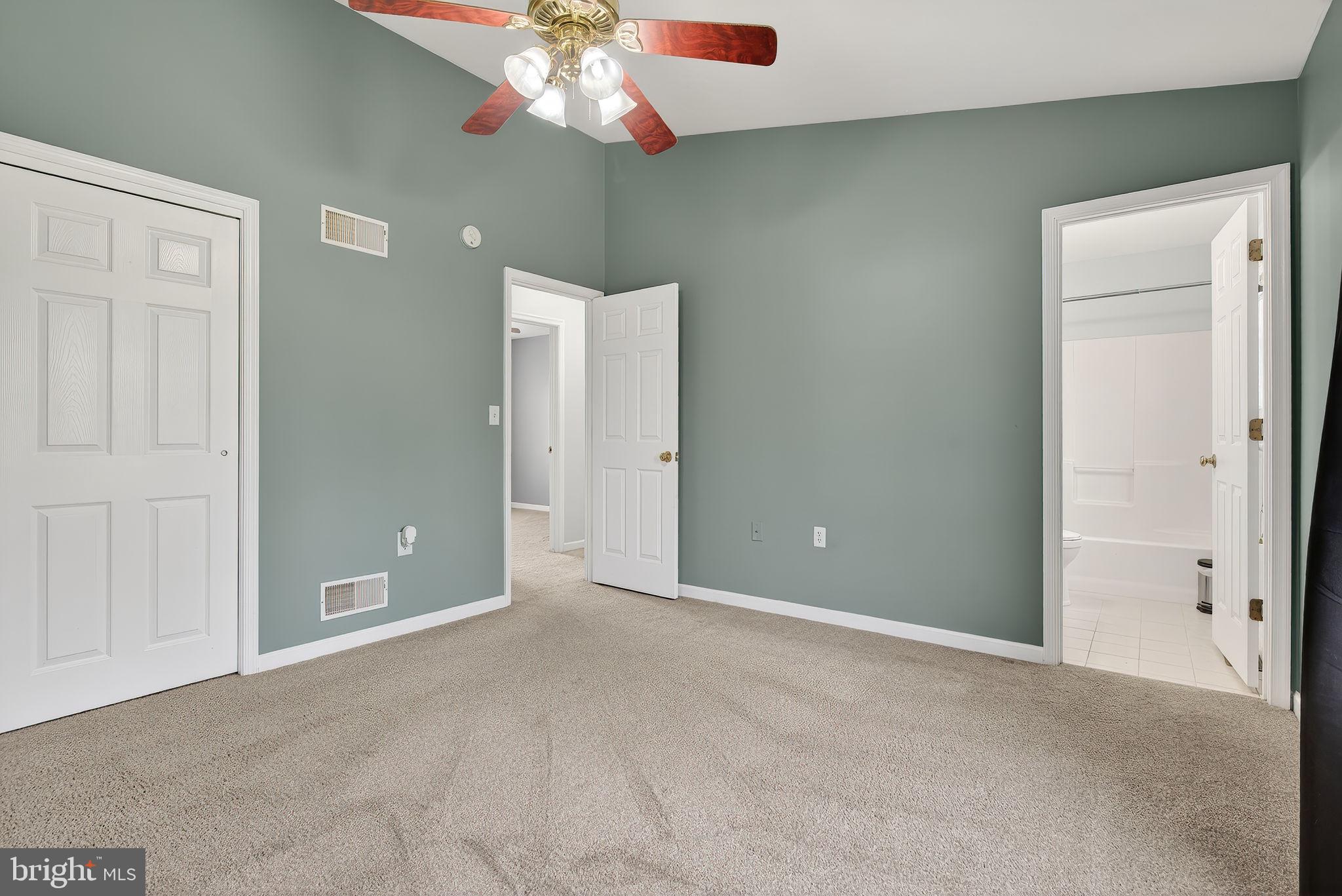 LAKE MEADE - Residential