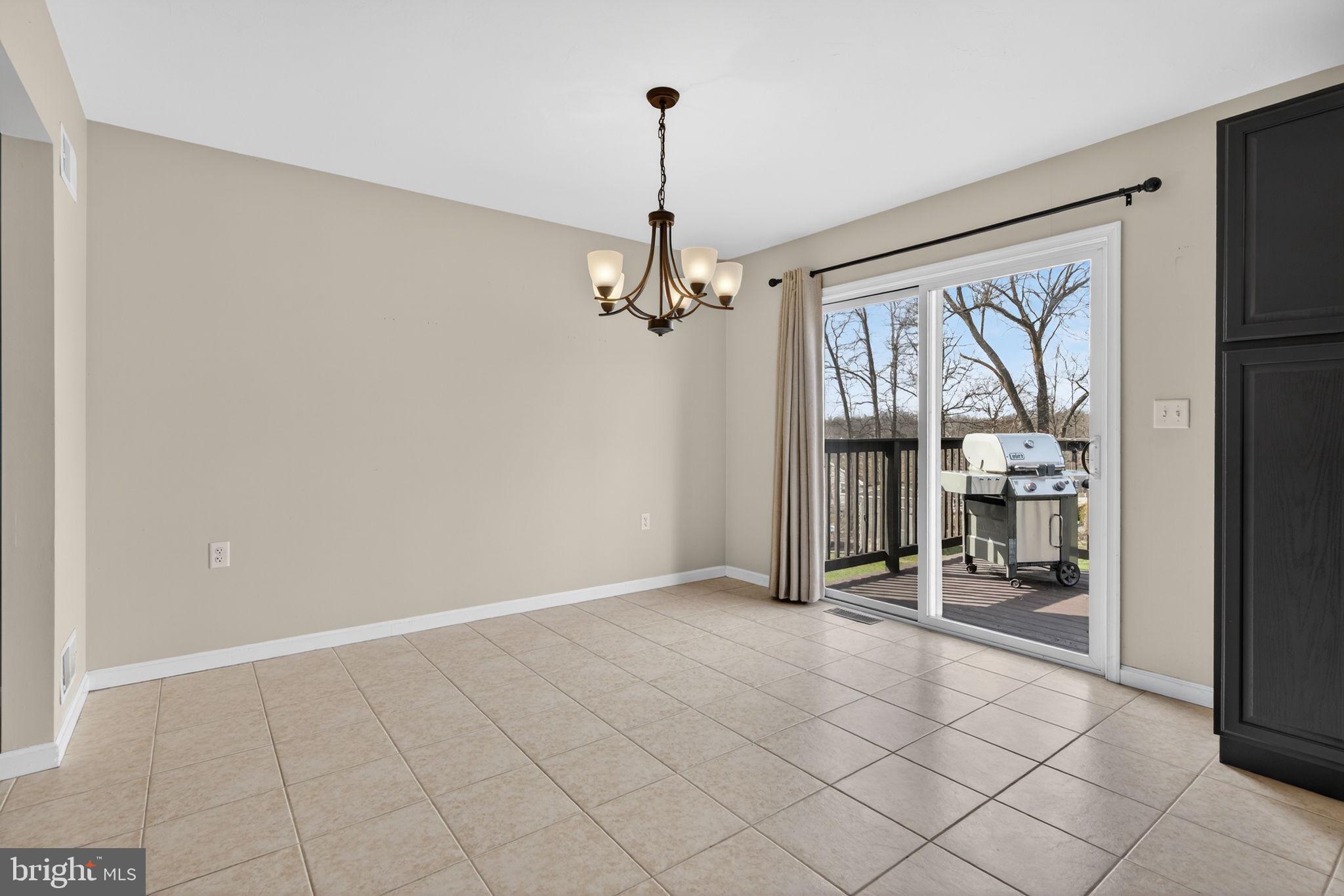 LAKE MEADE - Residential