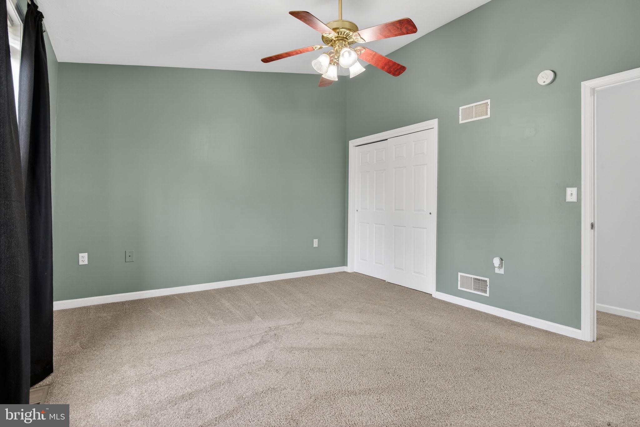 LAKE MEADE - Residential