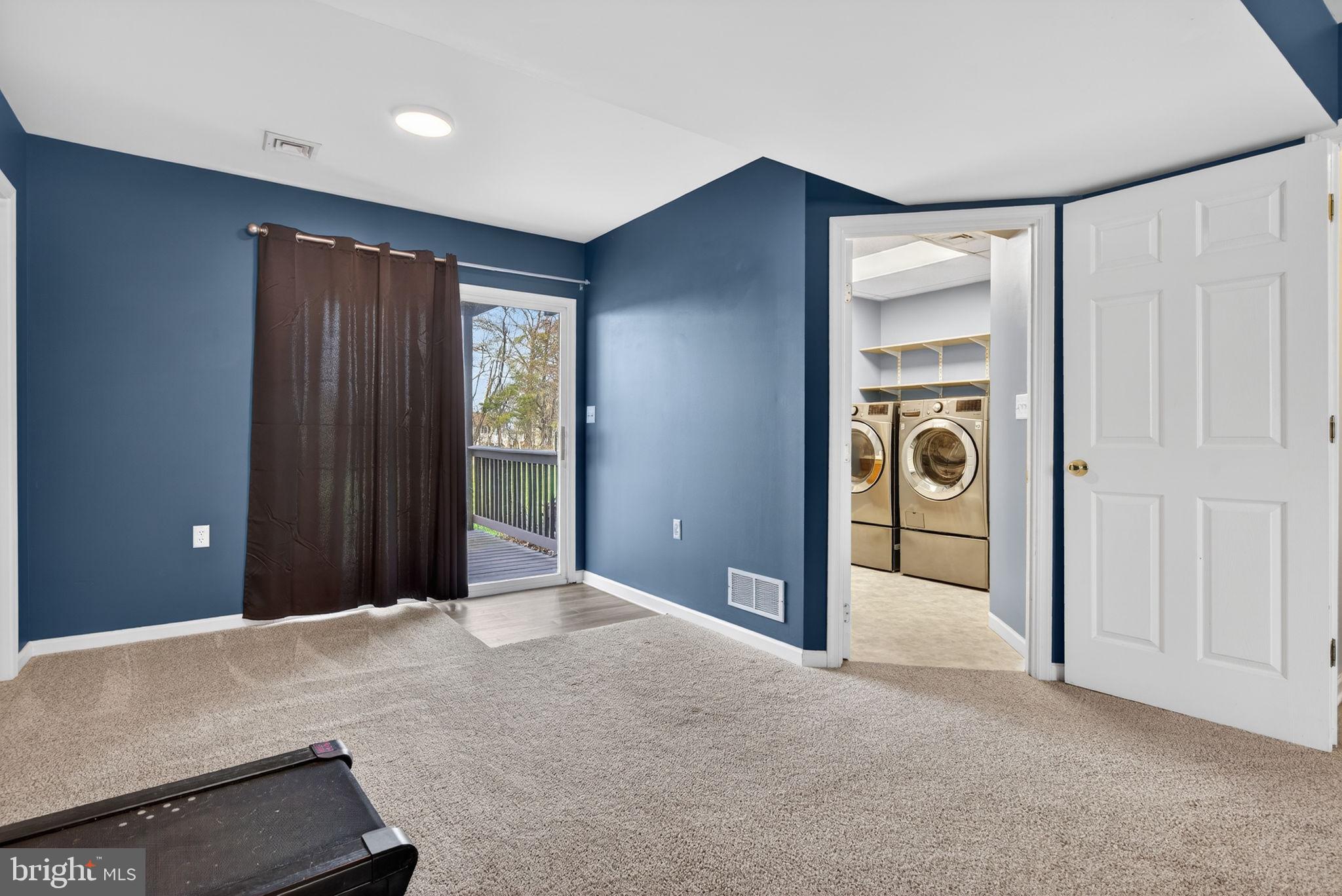 LAKE MEADE - Residential