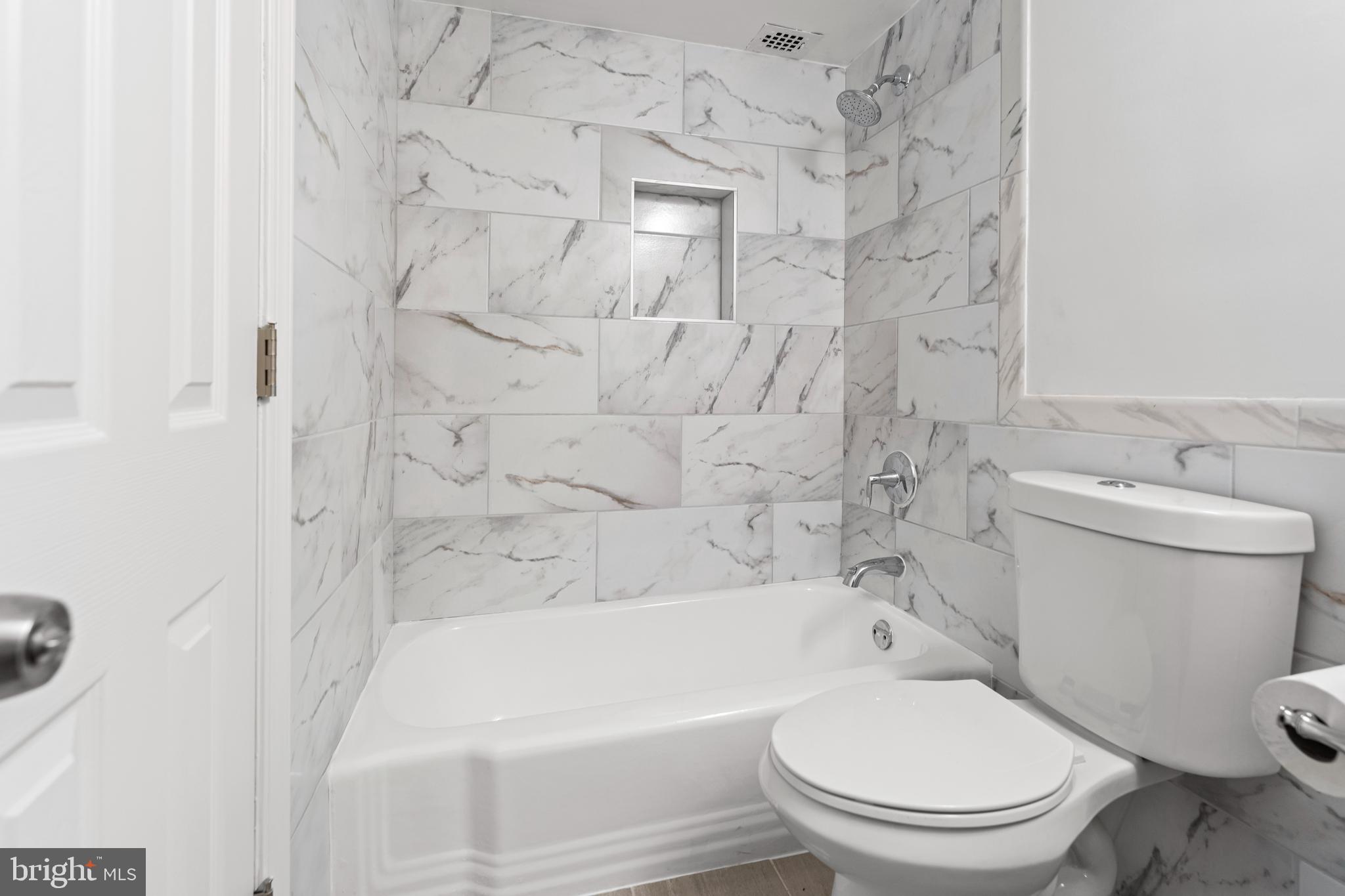 HYATTSVILLE - Residential