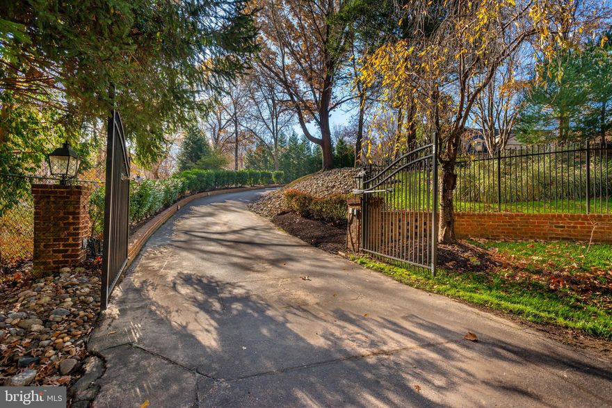 Beautiful Cullinane Georgian on 2 beautiful and private acres.  With over 11,100 sq.ft., the main residence features grand entertaining space and generous private rooms.  The main level offers a grand two story foyer, office, den, formal living room, generous gourmet kitchen with atrium, family room, 2 powder rooms, laundry, 5 fireplaces, and wide plank hardwood floors.   The 2nd level features a grand primary suite with private patio and 2 bathrooms each with their own walk-in closets.   The second level is completed by 4 additional bedrooms, each with ensuite bath.  The full lower level offers a generous recreation room w/ bar, gym with full bathroom, and plenty of storage.  The main residence has an attached two car garage.  There is an additional separate detached 2-car garage with full bathroom and apartment above. The private lot set among mature trees is highlighted by a gate, pool and tennis court.  Perfect opportunity to update through-out and make your own. Property sold in AS IS condition.