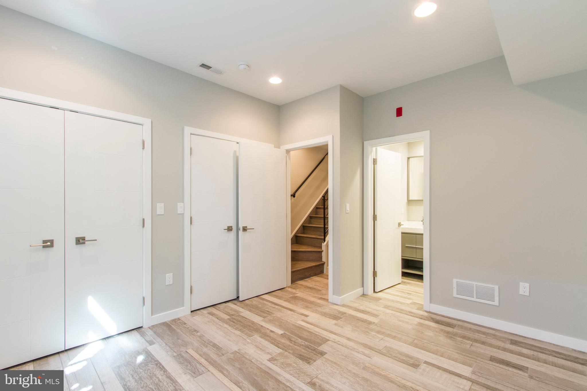 GRADUATE HOSPITAL - Residential Lease