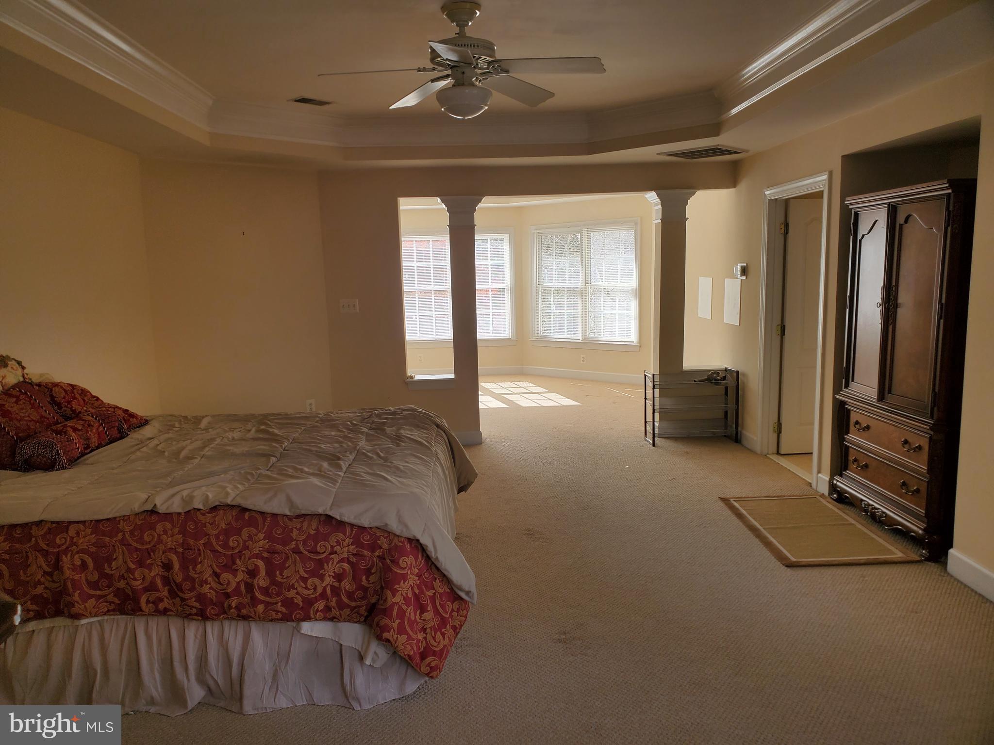 KINGS CROSSING - Residential