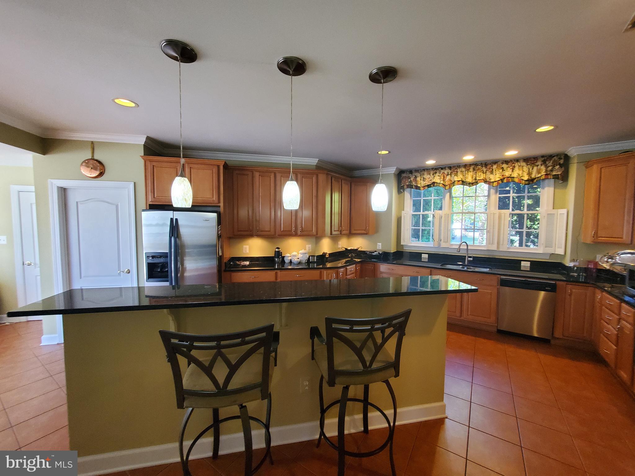 KINGS CROSSING - Residential