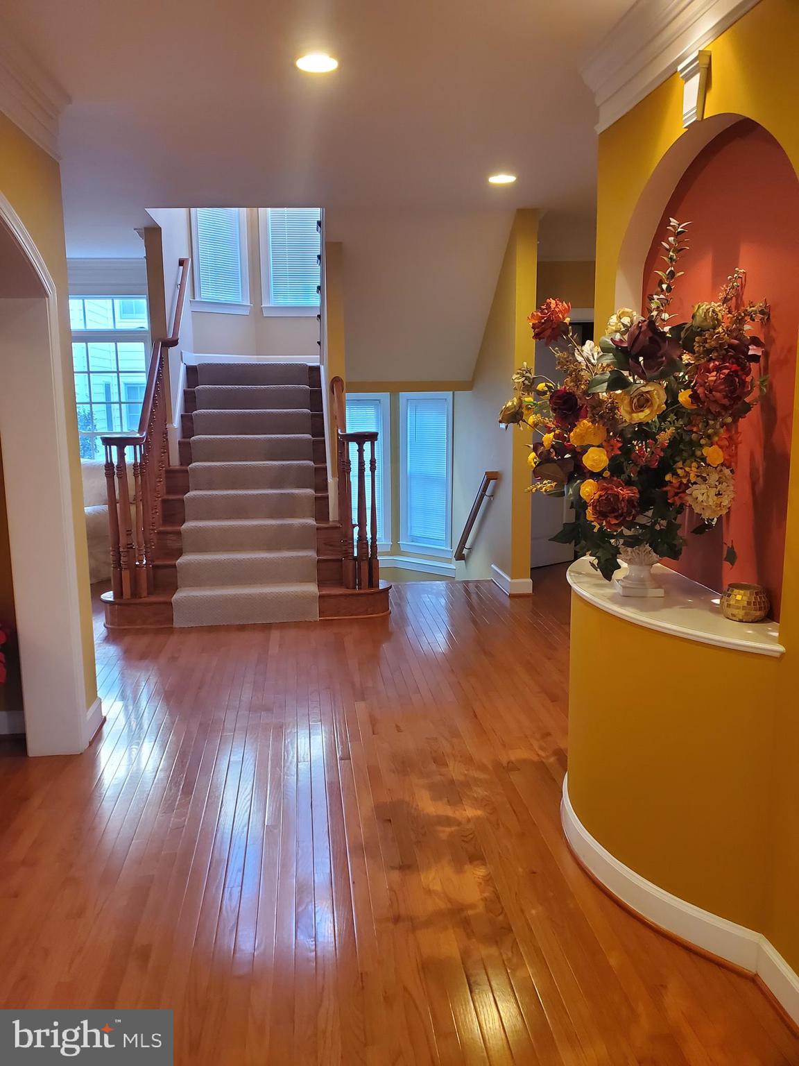 KINGS CROSSING - Residential