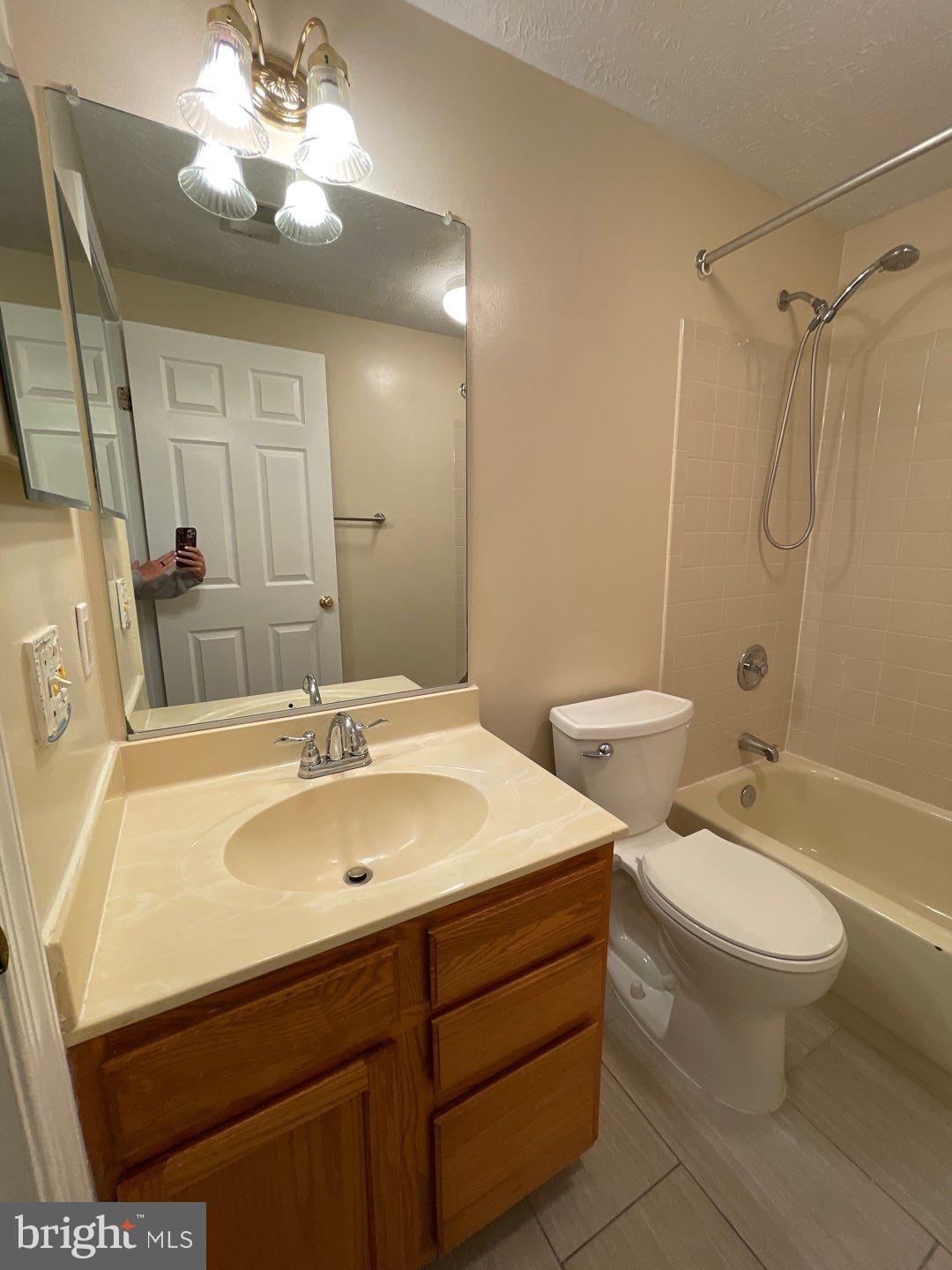 BANNEKER PLACE - Residential Lease