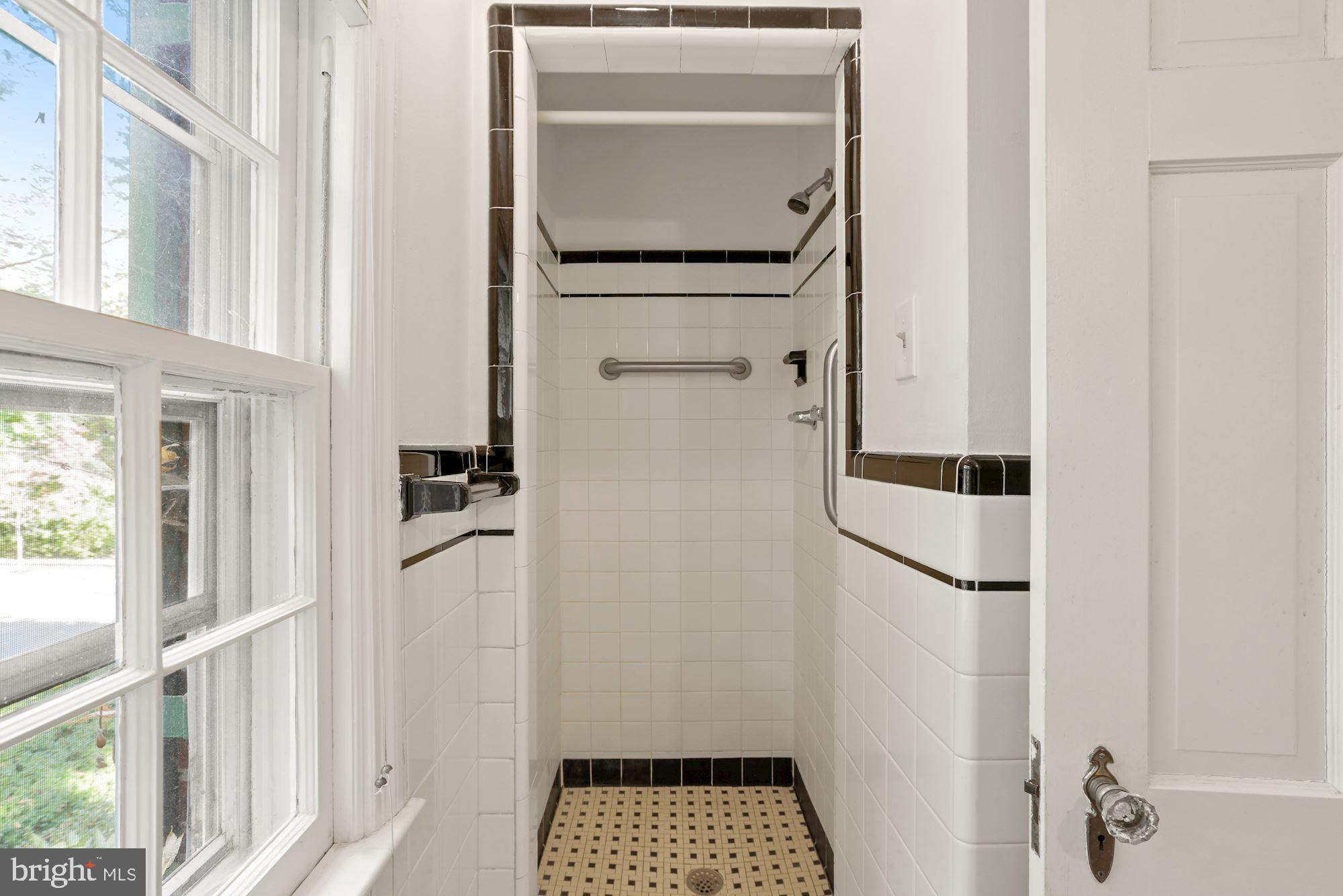 CHEVY CHASE VILLAGE - Residential