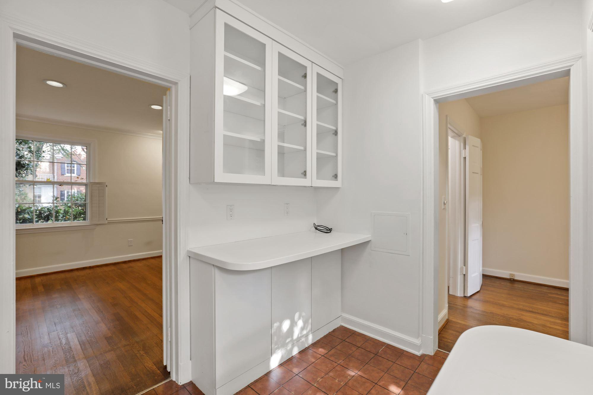 CHEVY CHASE VILLAGE - Residential