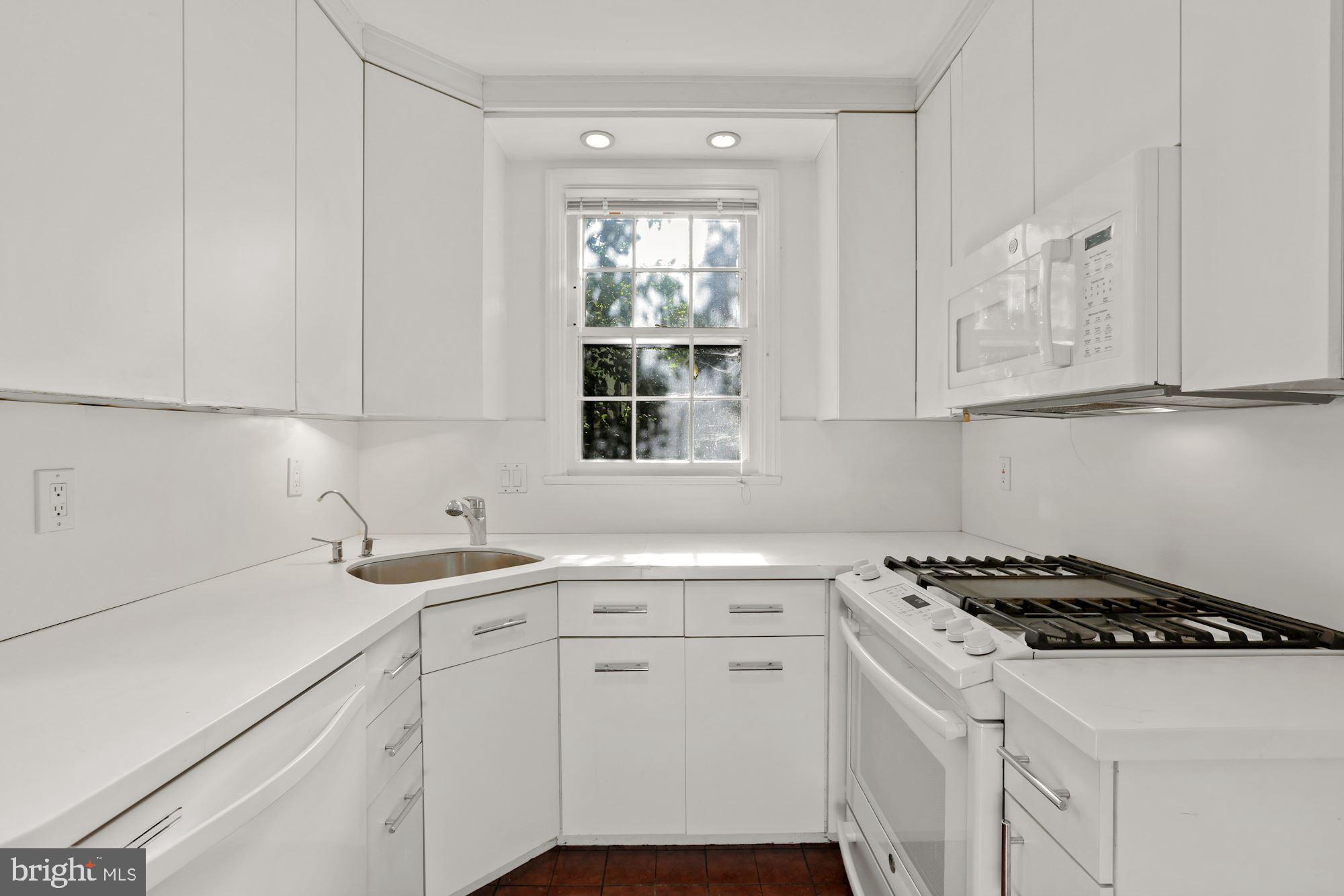 CHEVY CHASE VILLAGE - Residential