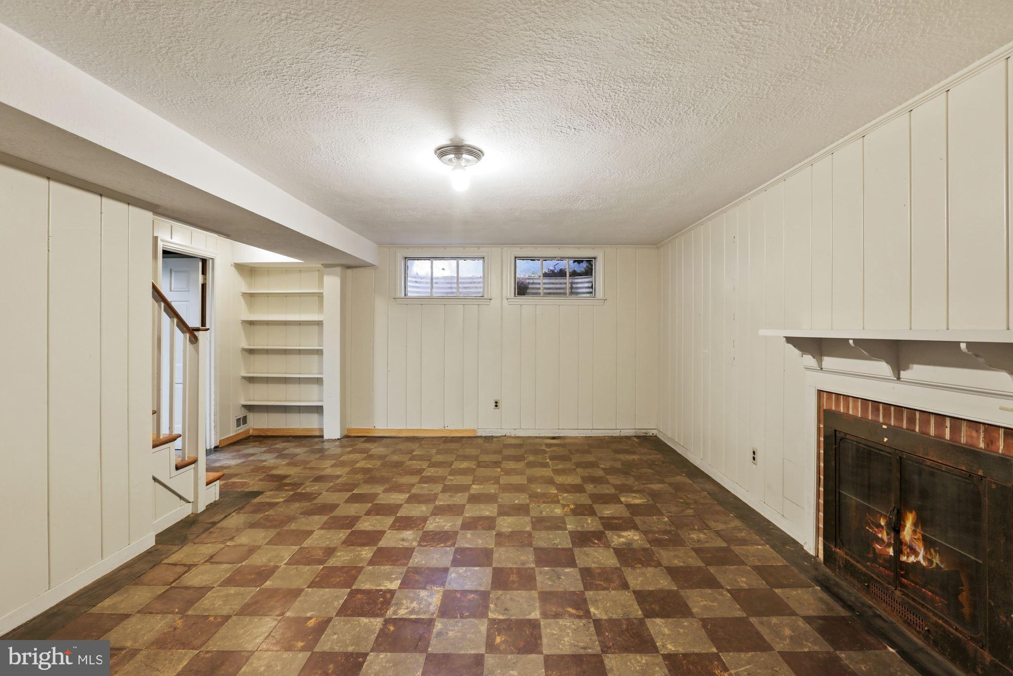 CHEVY CHASE VILLAGE - Residential