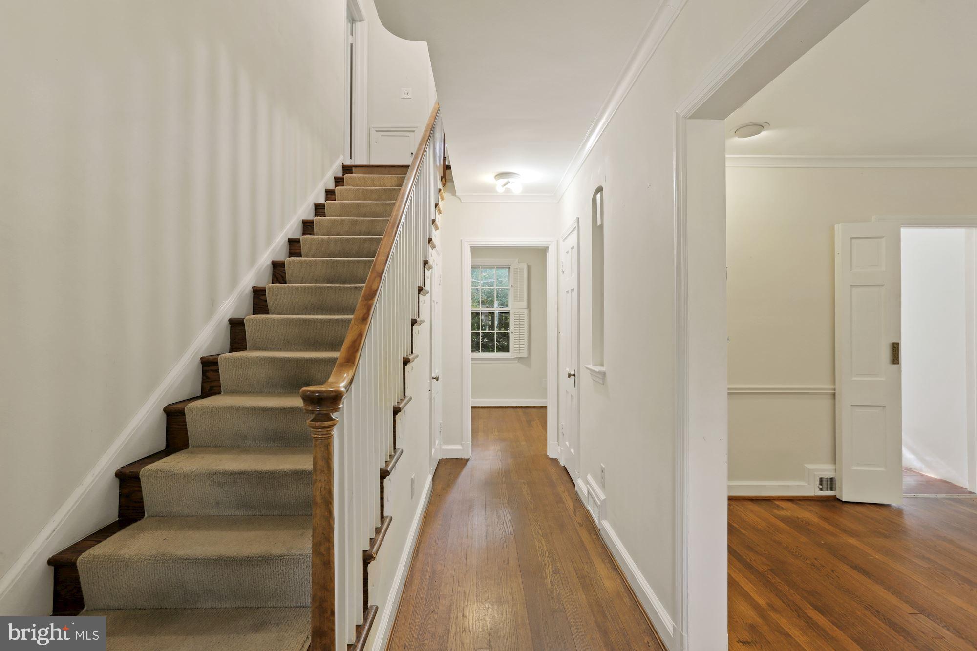 CHEVY CHASE VILLAGE - Residential