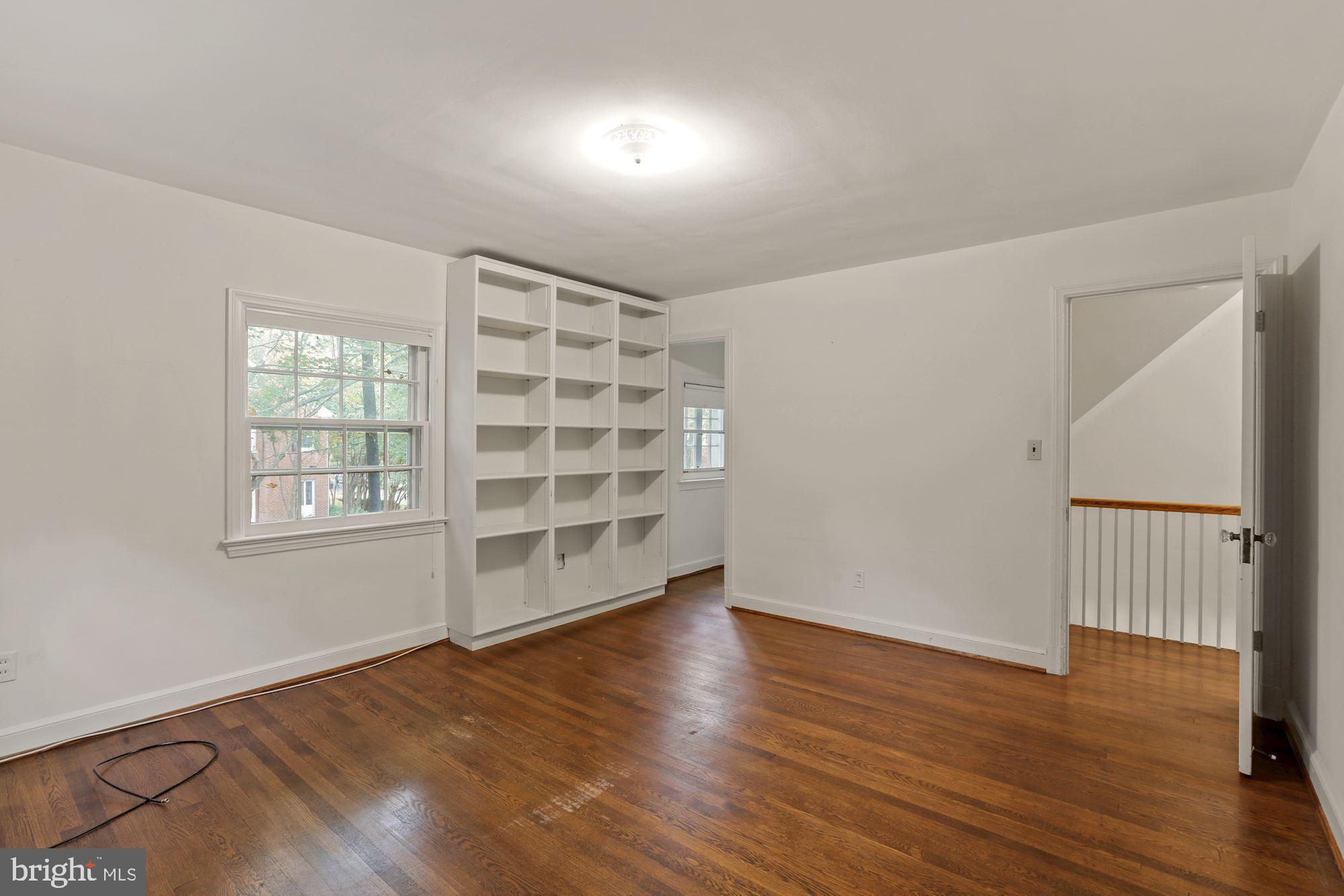 CHEVY CHASE VILLAGE - Residential