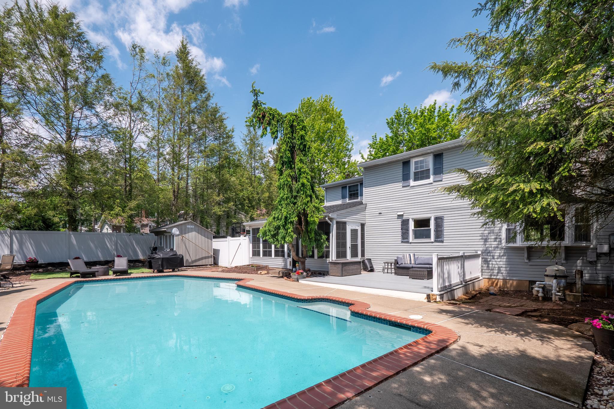 GREEN ACRES - Residential