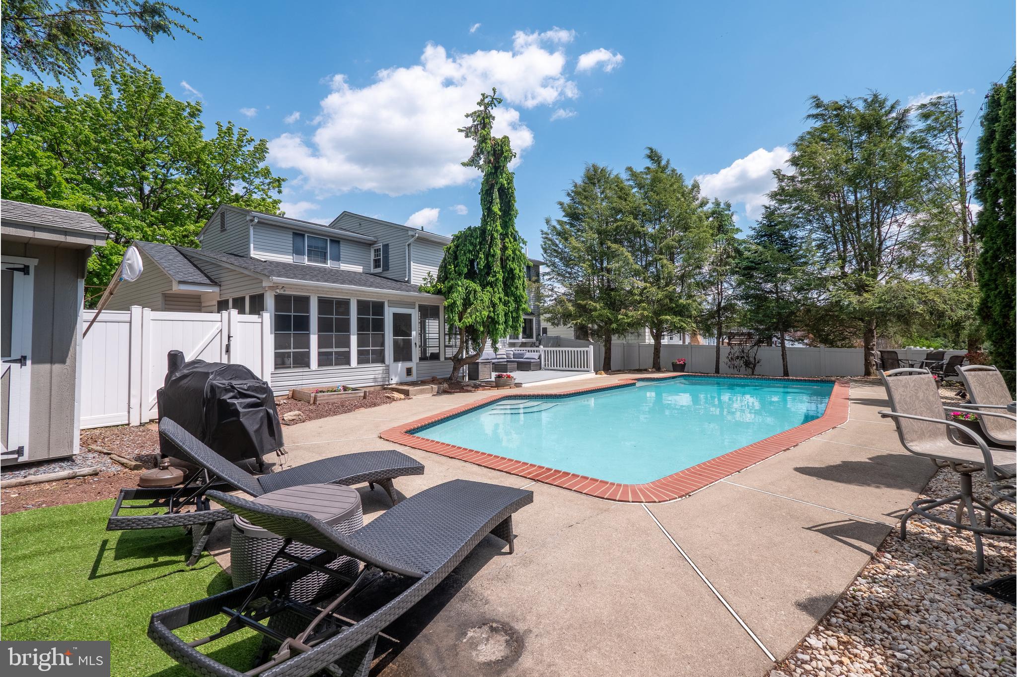 GREEN ACRES - Residential