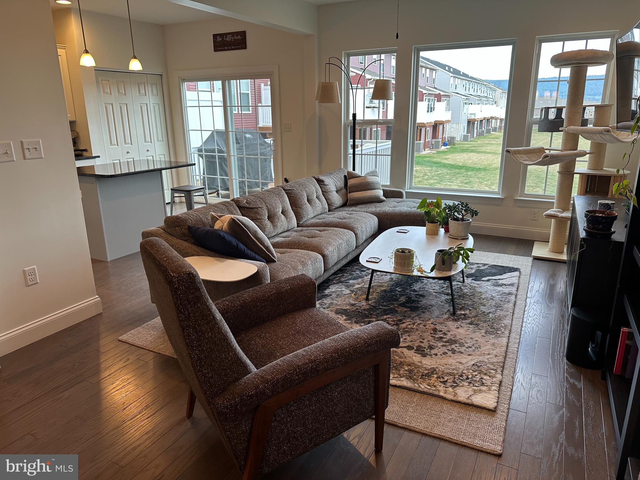 THE GATES - Residential