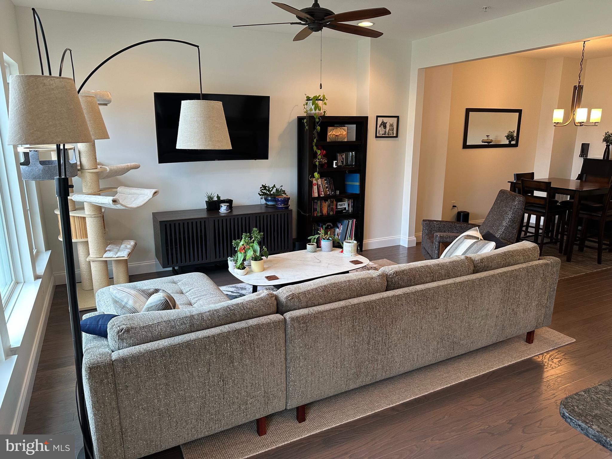 THE GATES - Residential