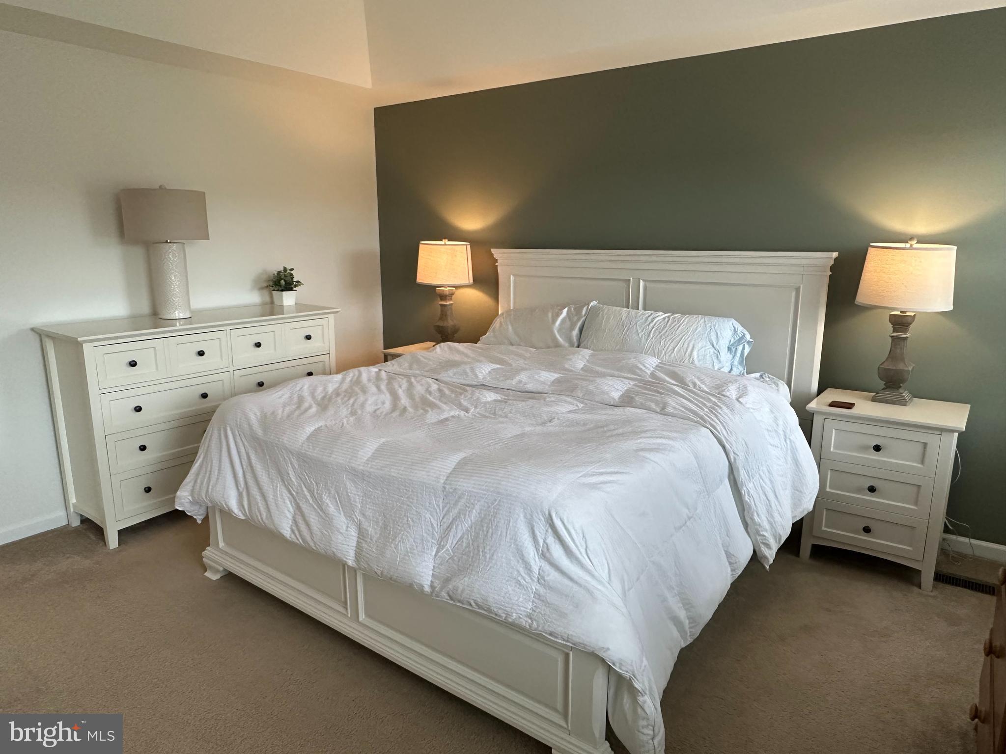 THE GATES - Residential