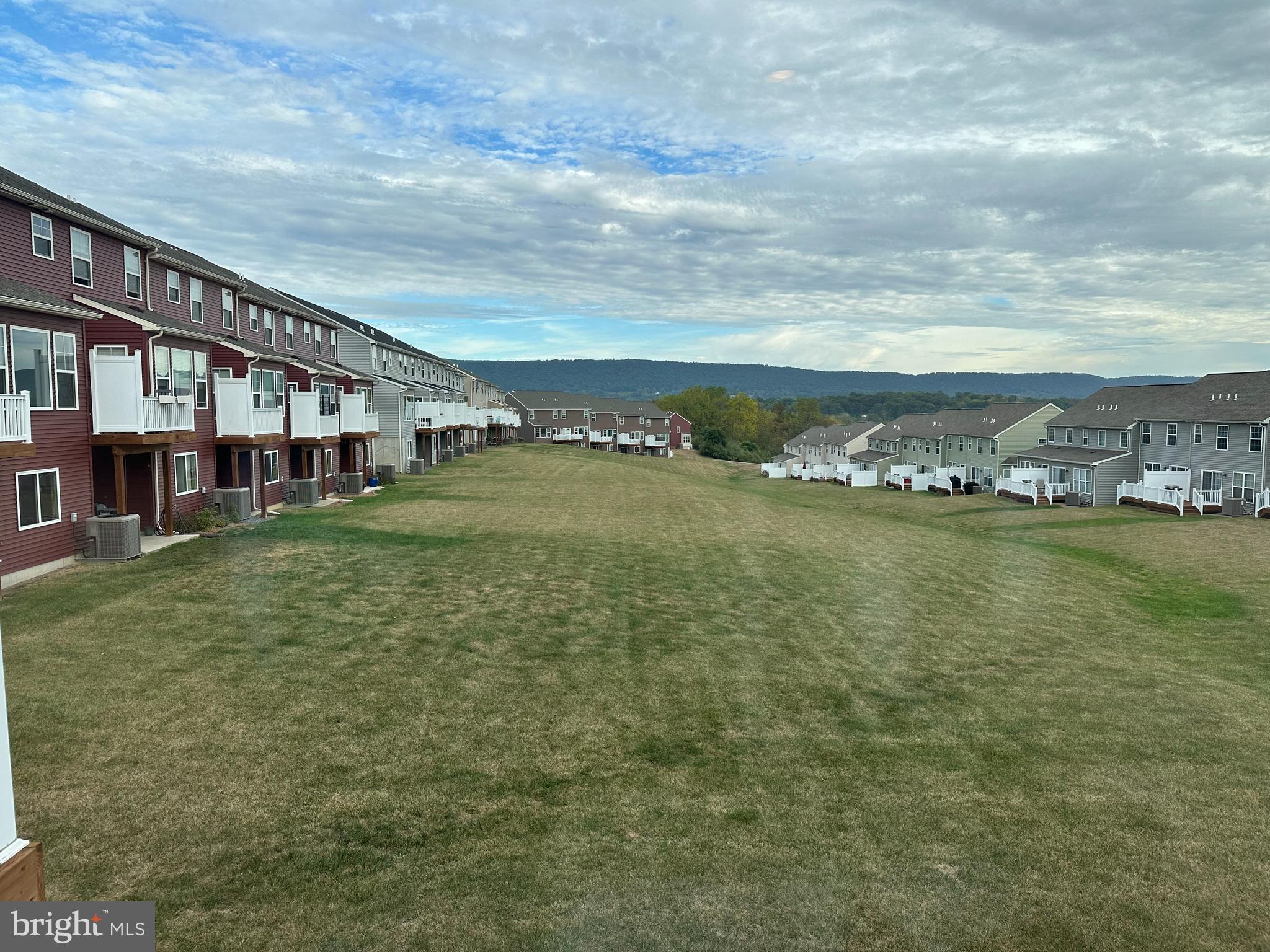 THE GATES - Residential