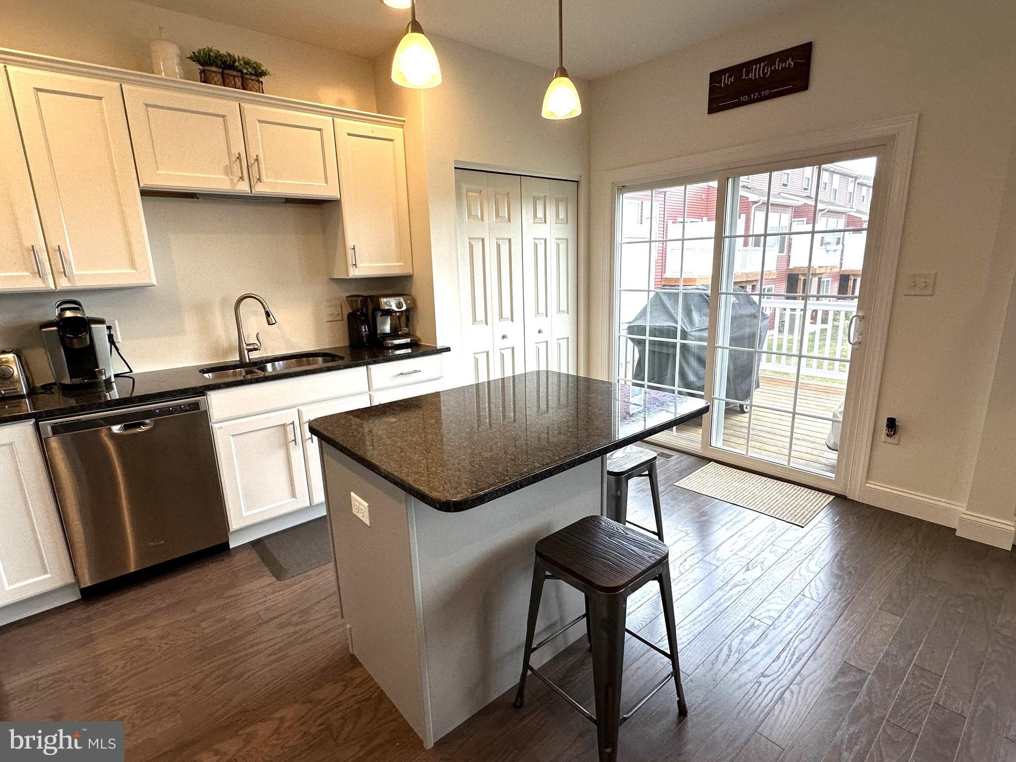 THE GATES - Residential