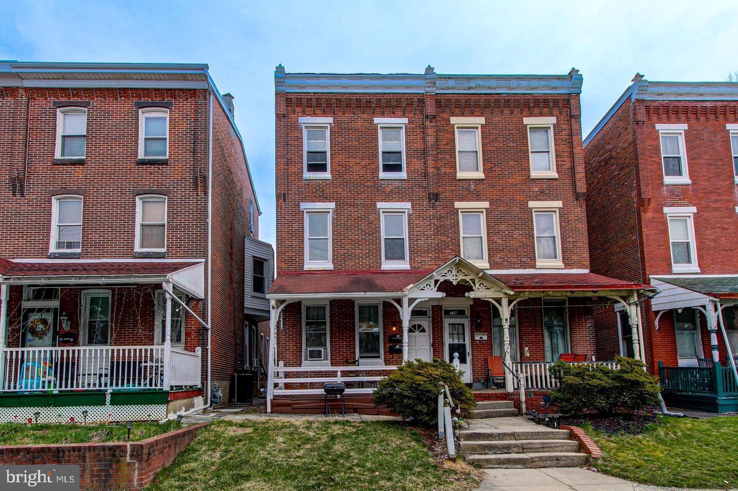Can be sold together with 525 Kohn st.
Fully occupied and turnkey operation. First floor is 1400 per month and second floor is expecting a tenant with monthly rent of 1800 per month.