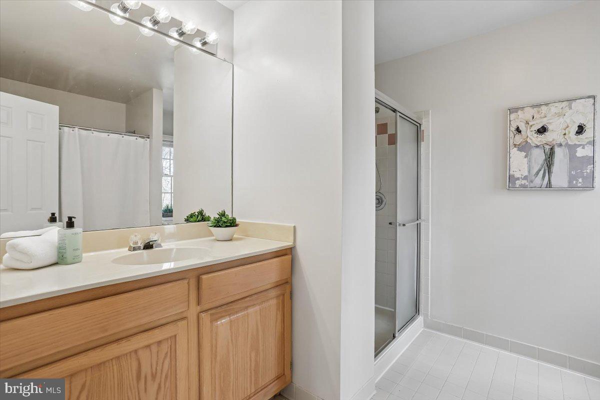 WILLIAMSBURG VILLAGE - Residential