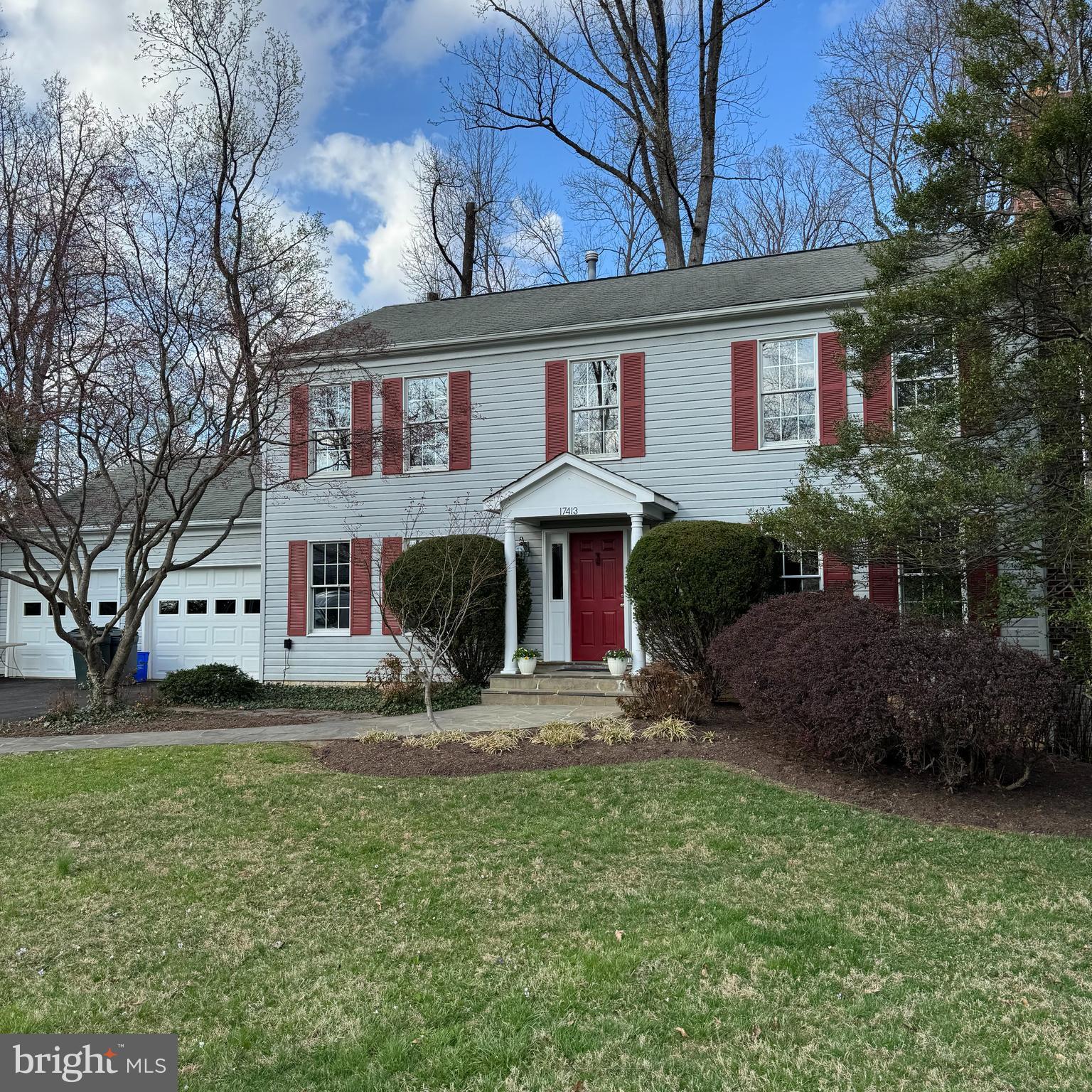 WILLIAMSBURG VILLAGE - Residential