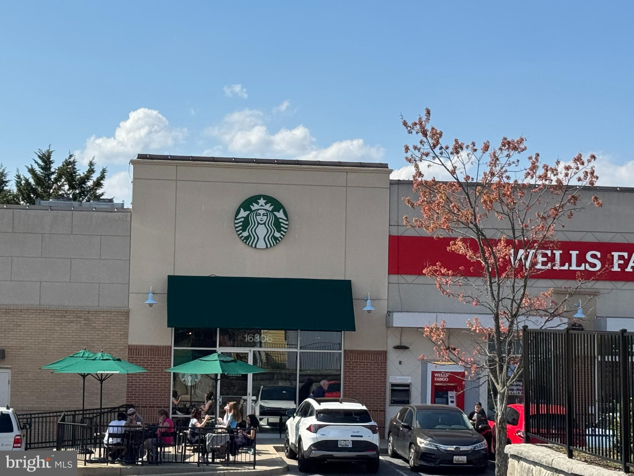 WILLIAMSBURG VILLAGE - Residential