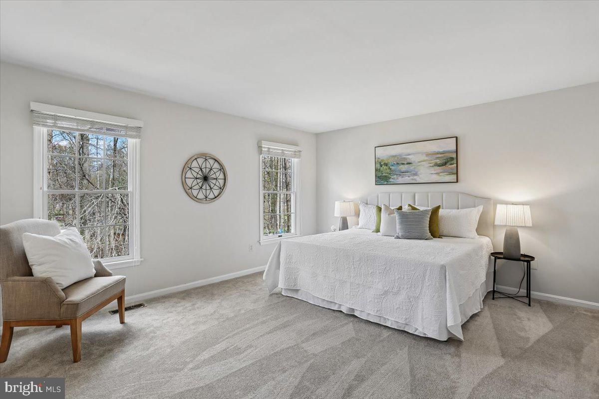 WILLIAMSBURG VILLAGE - Residential