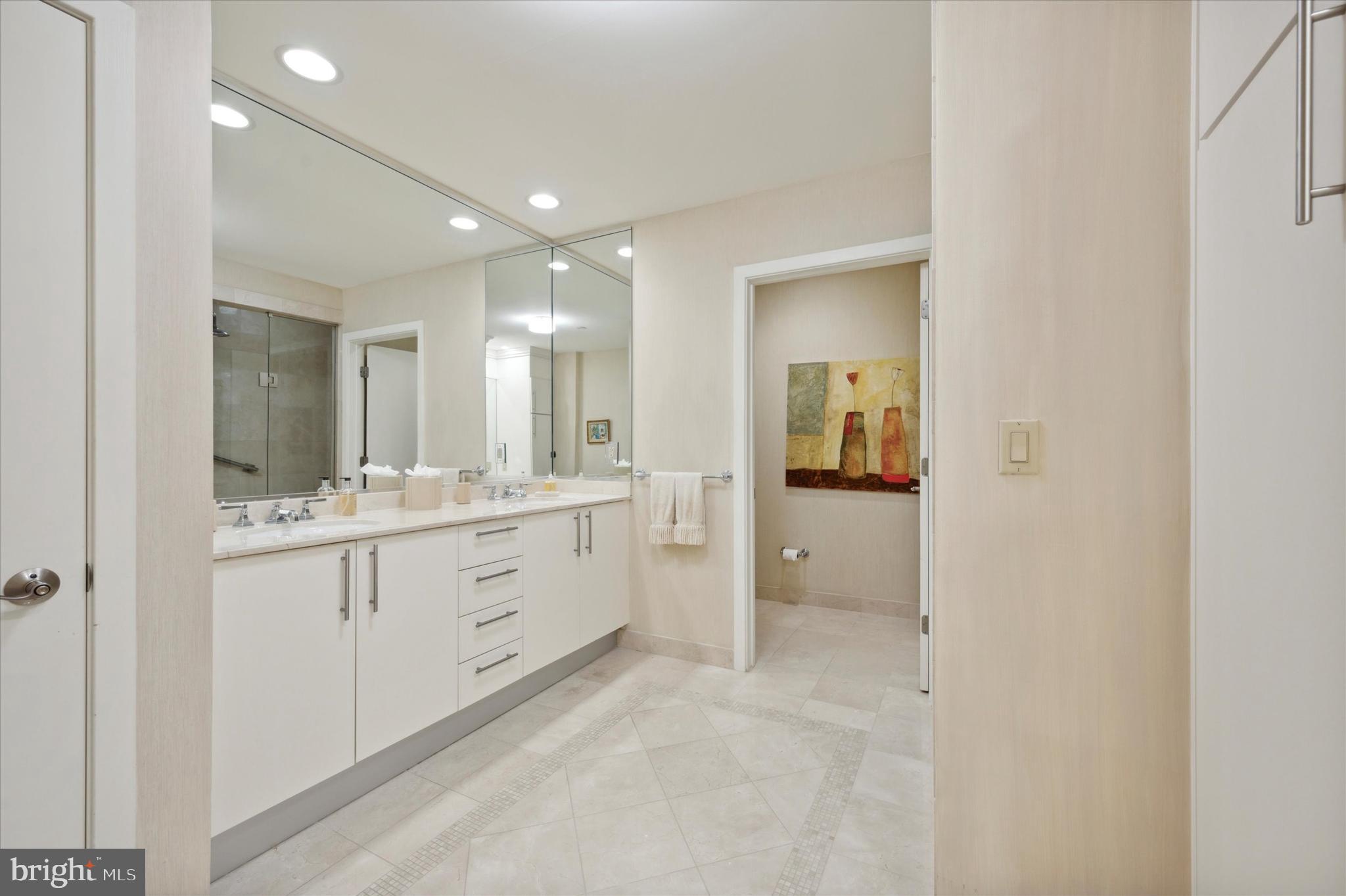 CORINTHIAN - Residential
