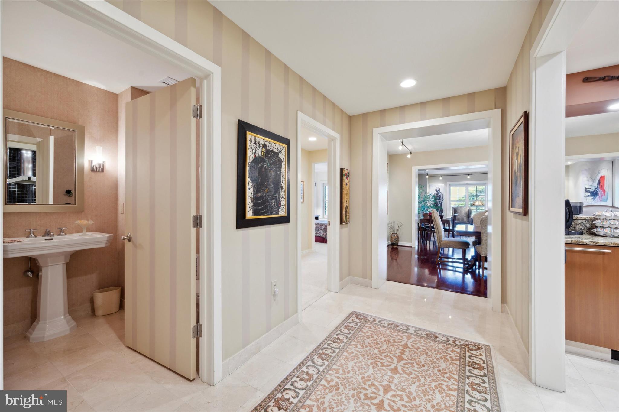 CORINTHIAN - Residential